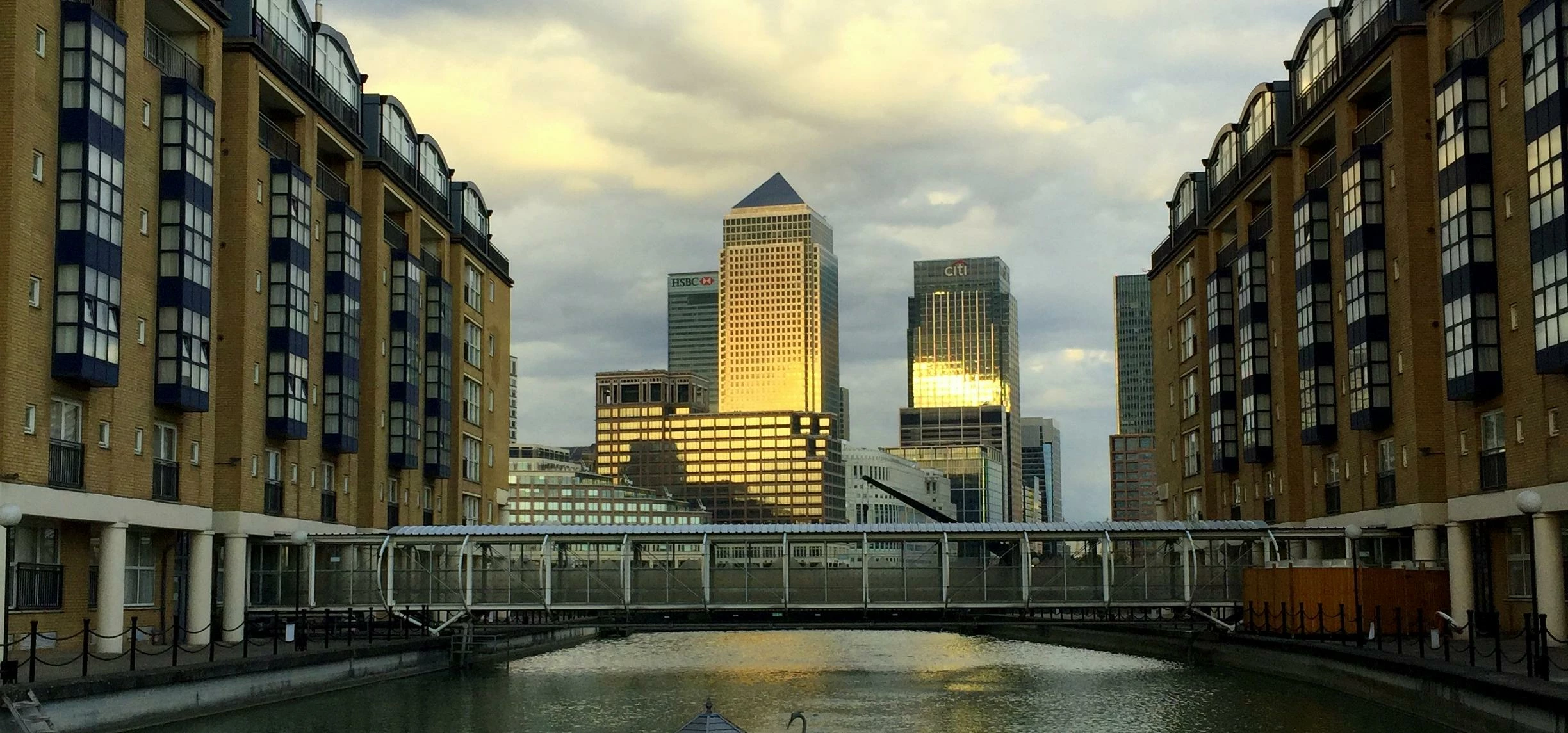 Sunset over One Canada Square