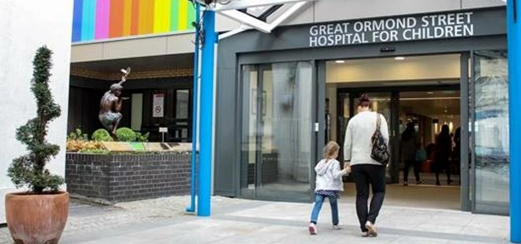 Persimmon Homes Wessex has donated £1,000 to Great Ormond Street Hospital Children’s Charity