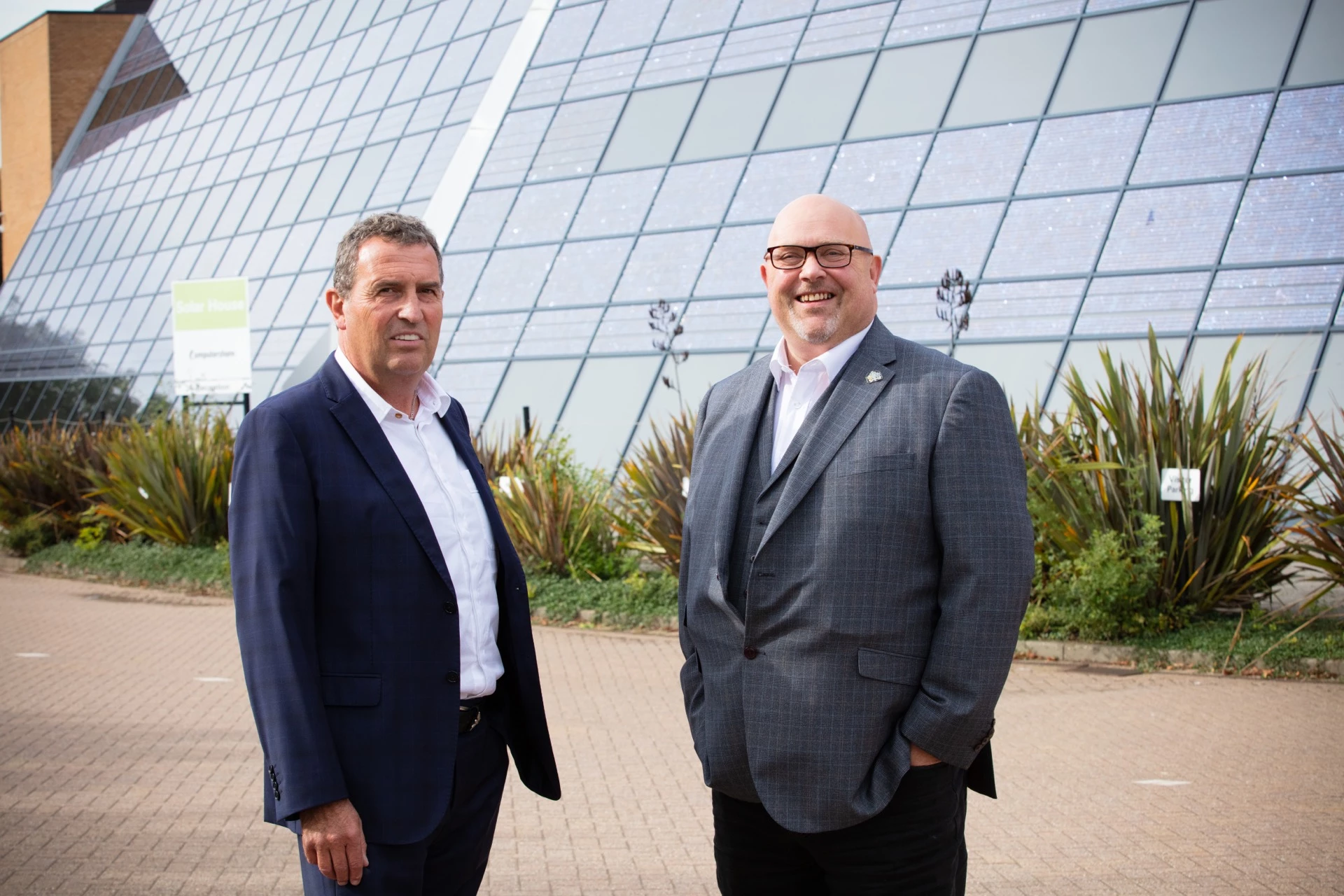 (L-R): Leader of Sunderland Council Cnllr Graeham Miller, Phil Westoby, chief executive of ECO.