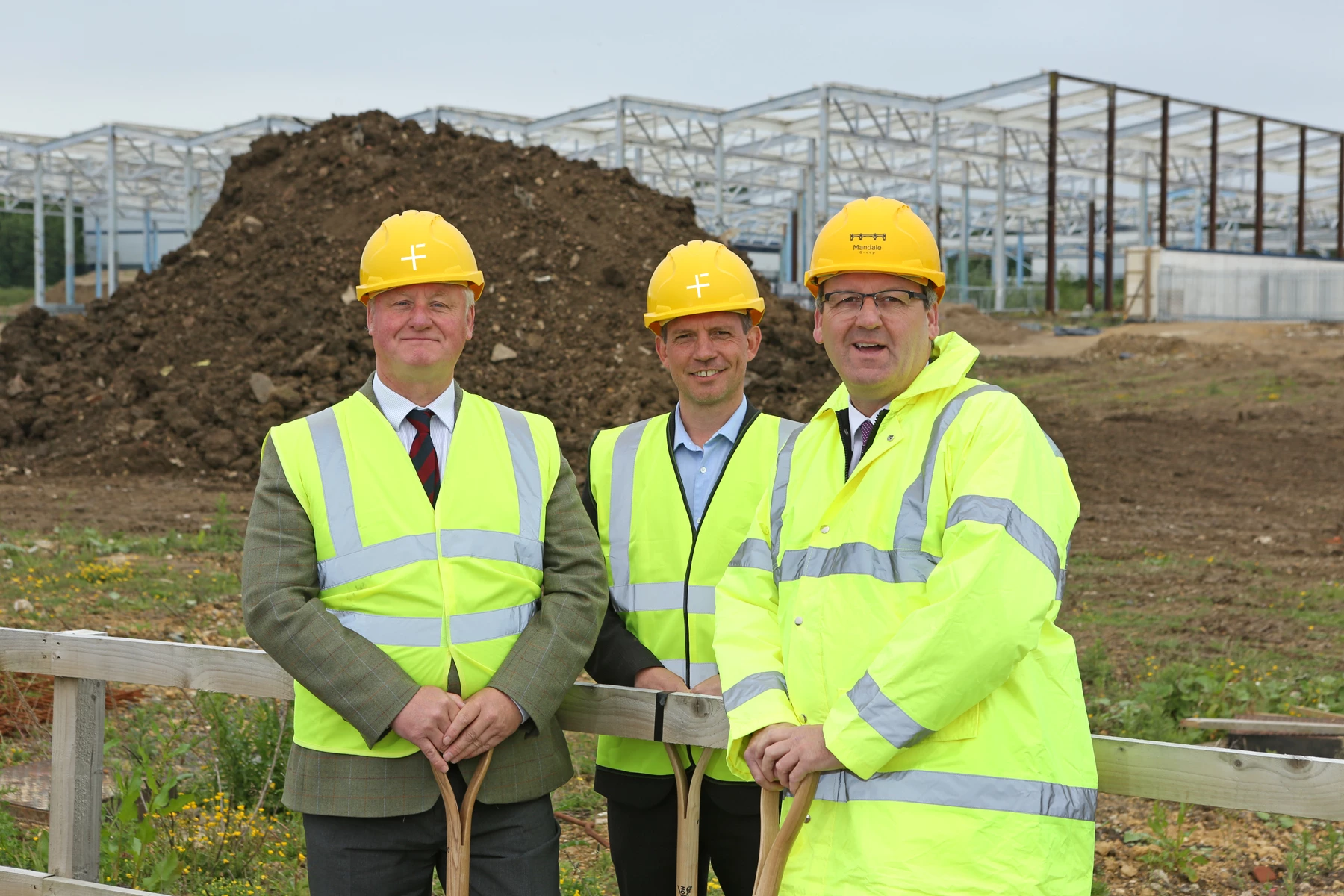 L-R: Finchale CEO Mel Pears and head of operations Roger Guy, with Mandale's Joe Darra 