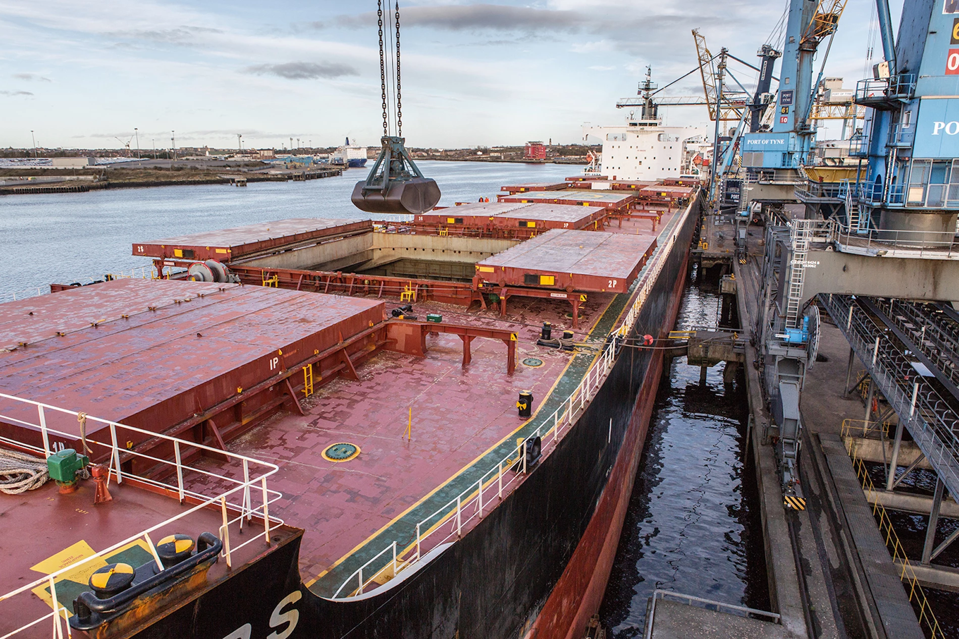 St Dimitrios sets a record for the biggest cargo of wood-pellets ever handled at Port of Tyne.