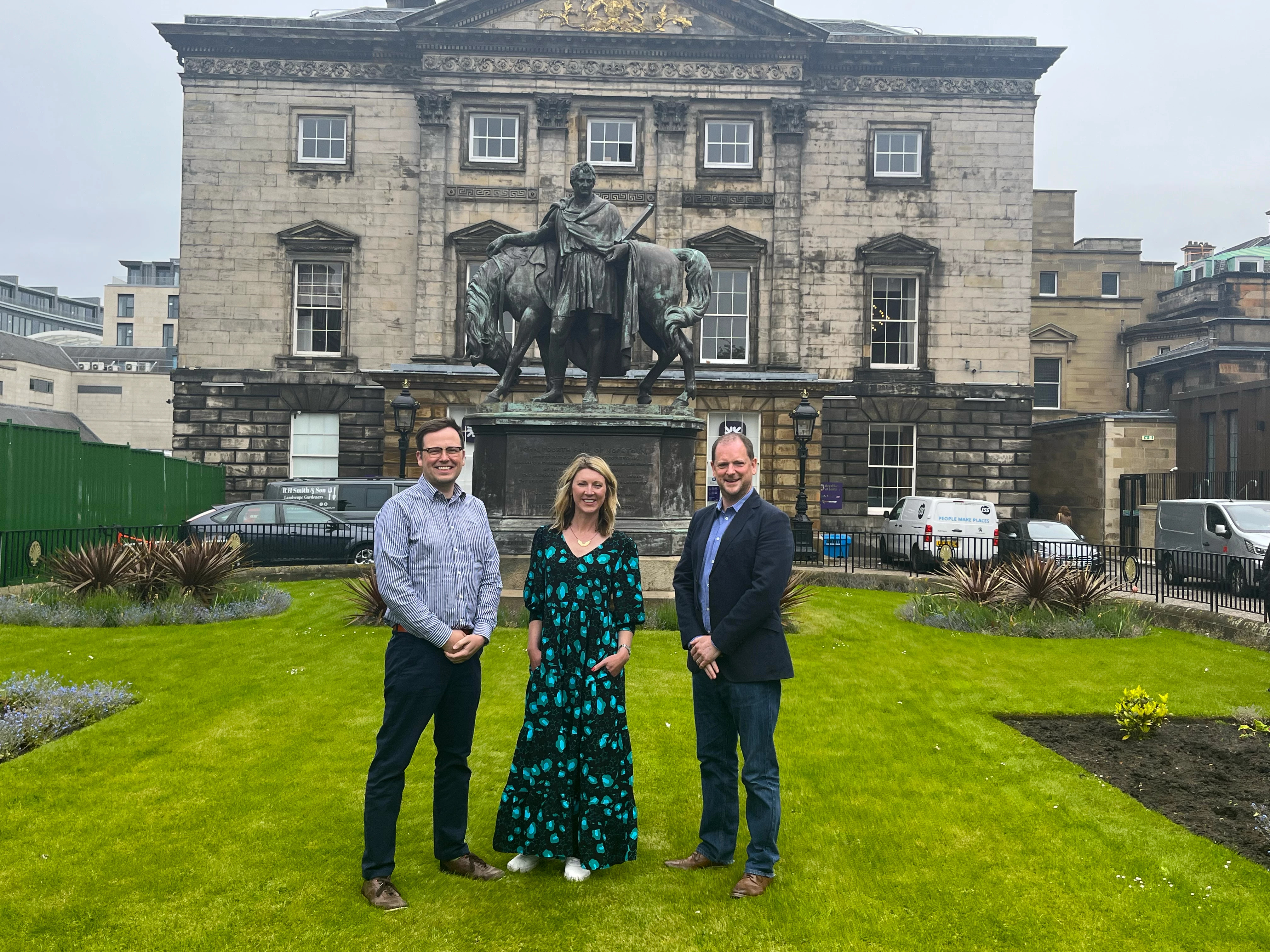  (l-r) Halo Business Consulting Co-Founders Michael and Ashleigh Donald and En Pointe Solutions Company Director, Colin Horsburgh 