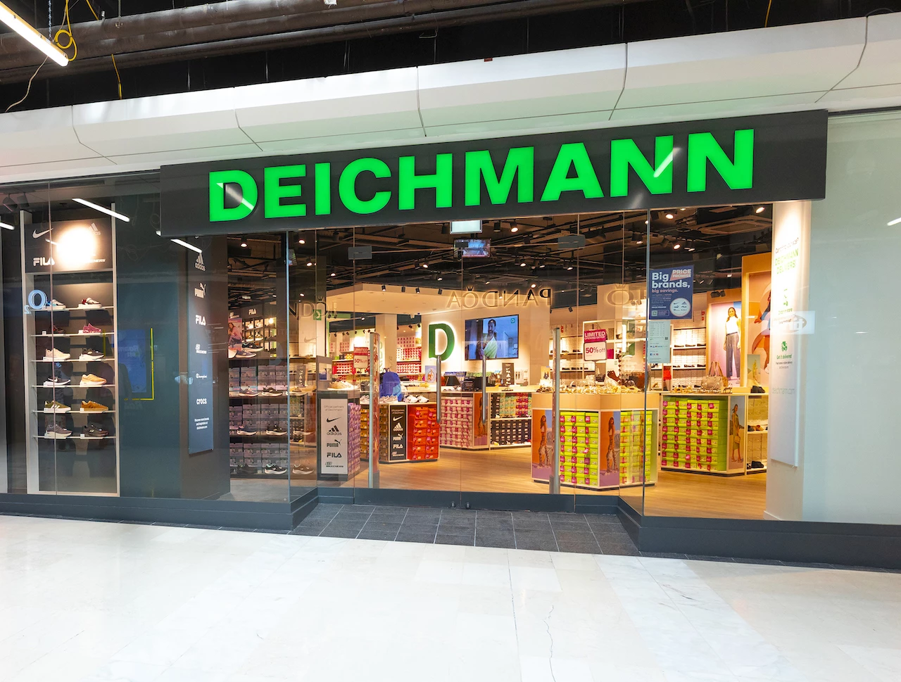 Deichmann at the Ashley Centre