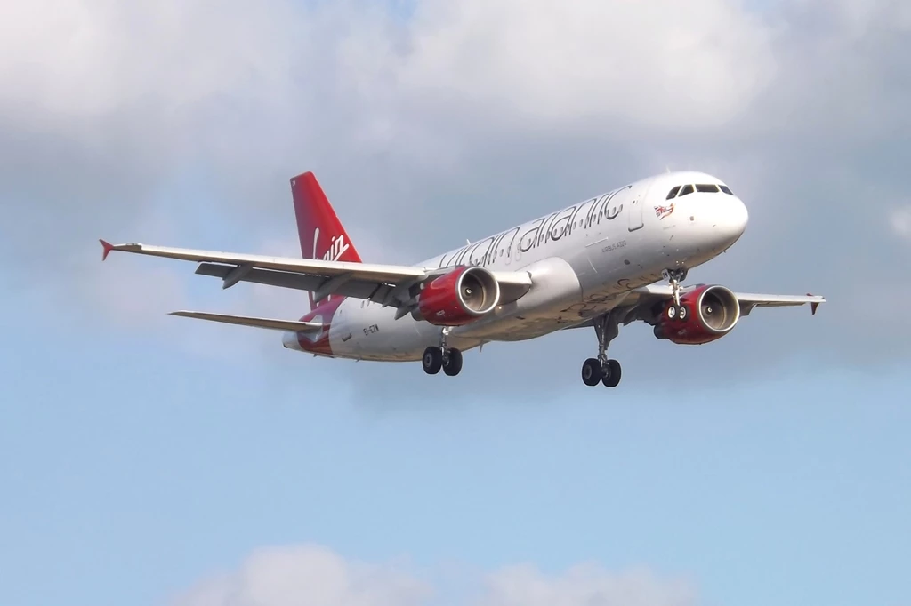 EI-EZW A320 Virgin Atlantic