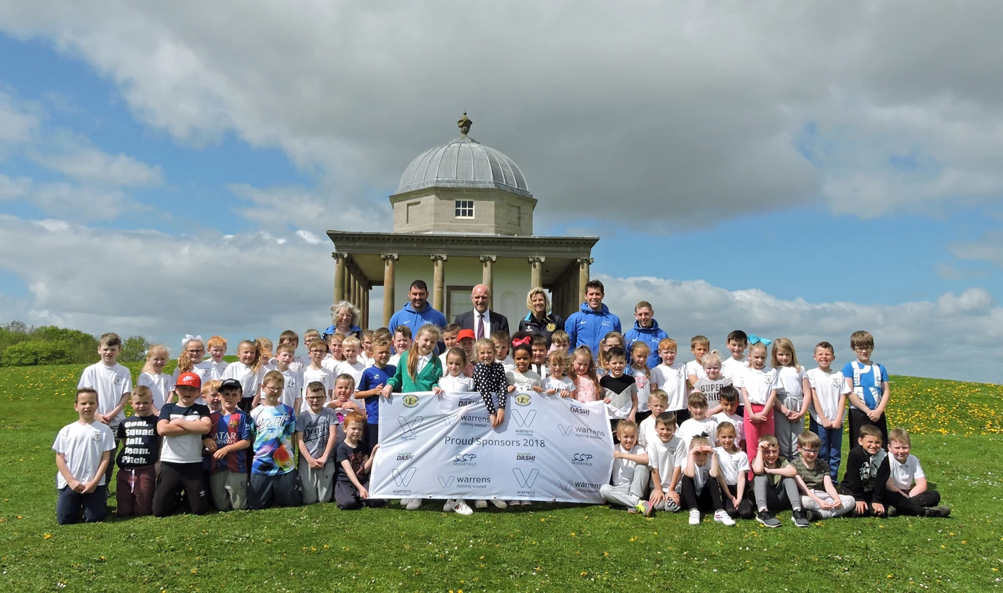 School children from Byerley Park and North Park Primary schools help launch the Warrens Dash series