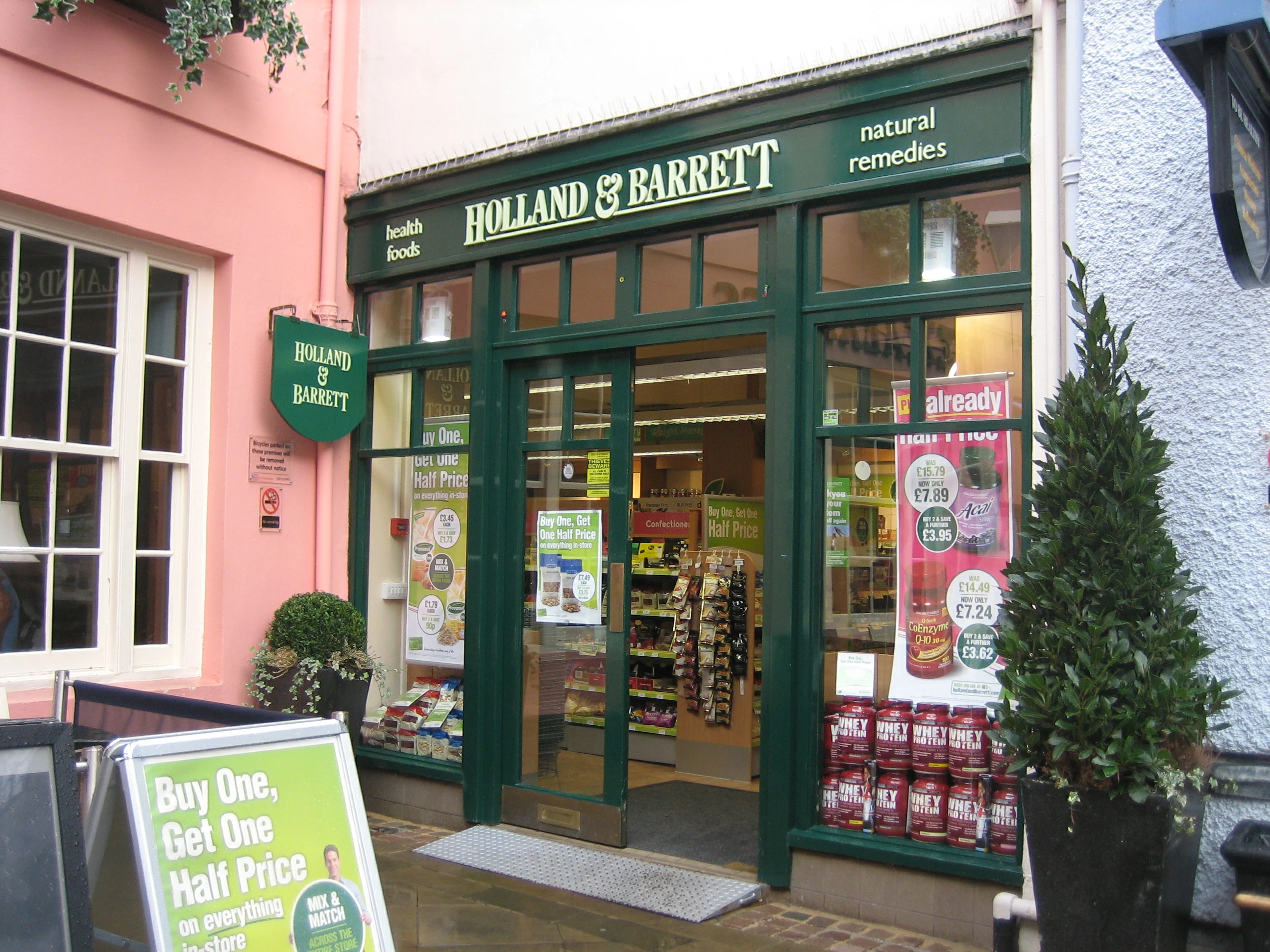 Holland & Barrett