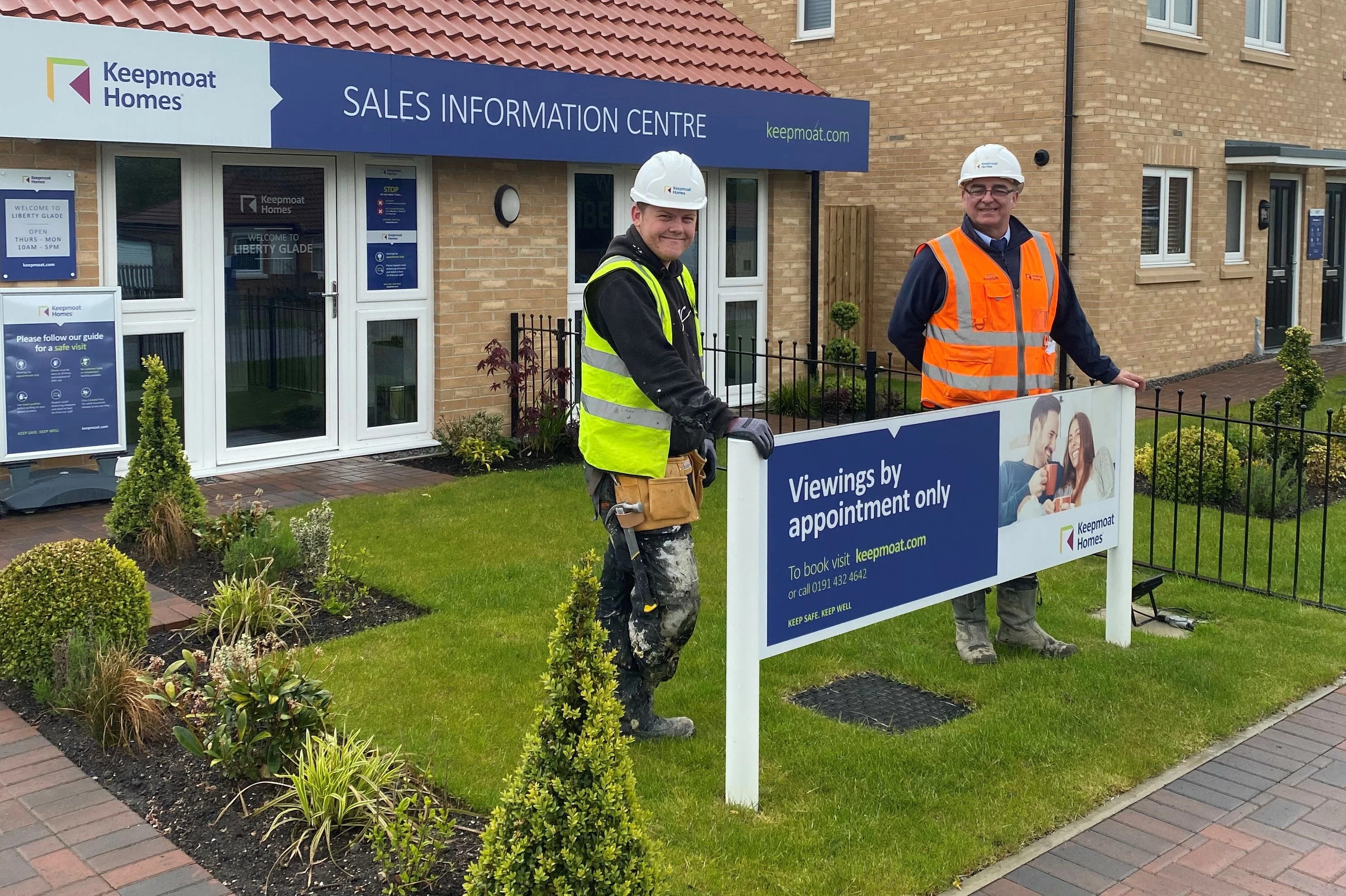 New Tees Valley Trading Group joinery apprentice Kyle Hammond with Site Manager Gary Keenan at Keepmoat Homes’ Liberty Glade development in Houghton-le-Spring.