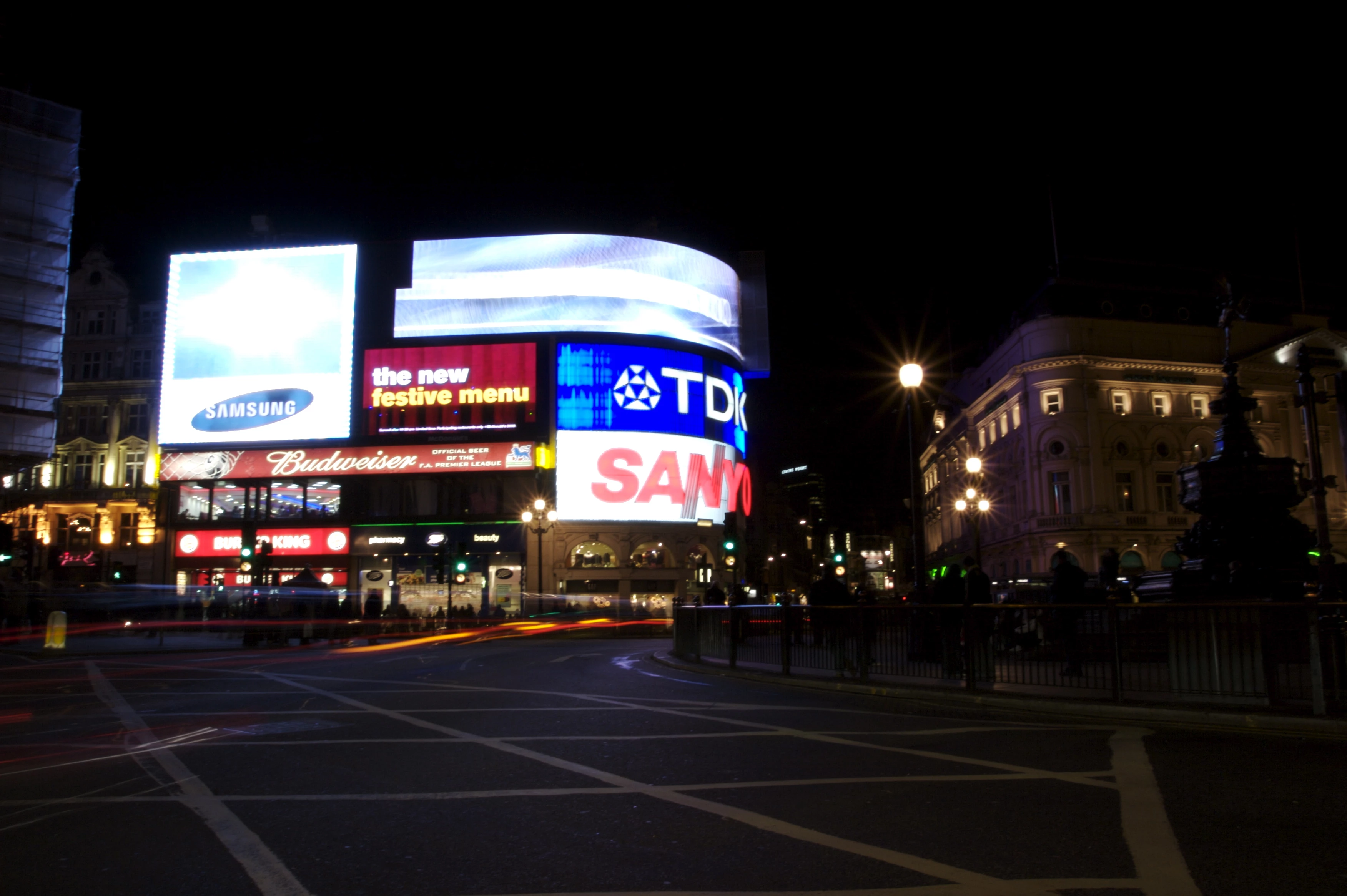 Piccadilly Circus