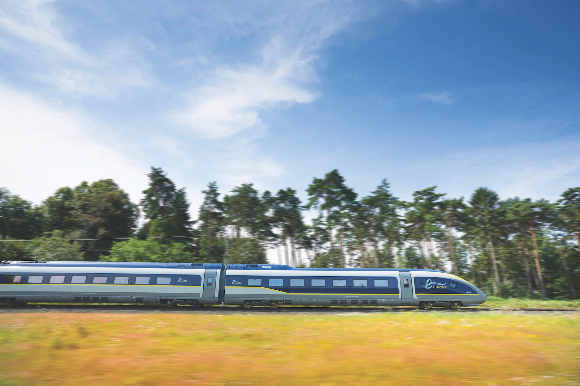 Siemens’ Velaro e320 high speed train operated by Eurostar International from London to Paris, Brussels and, from April, Amsterdam.