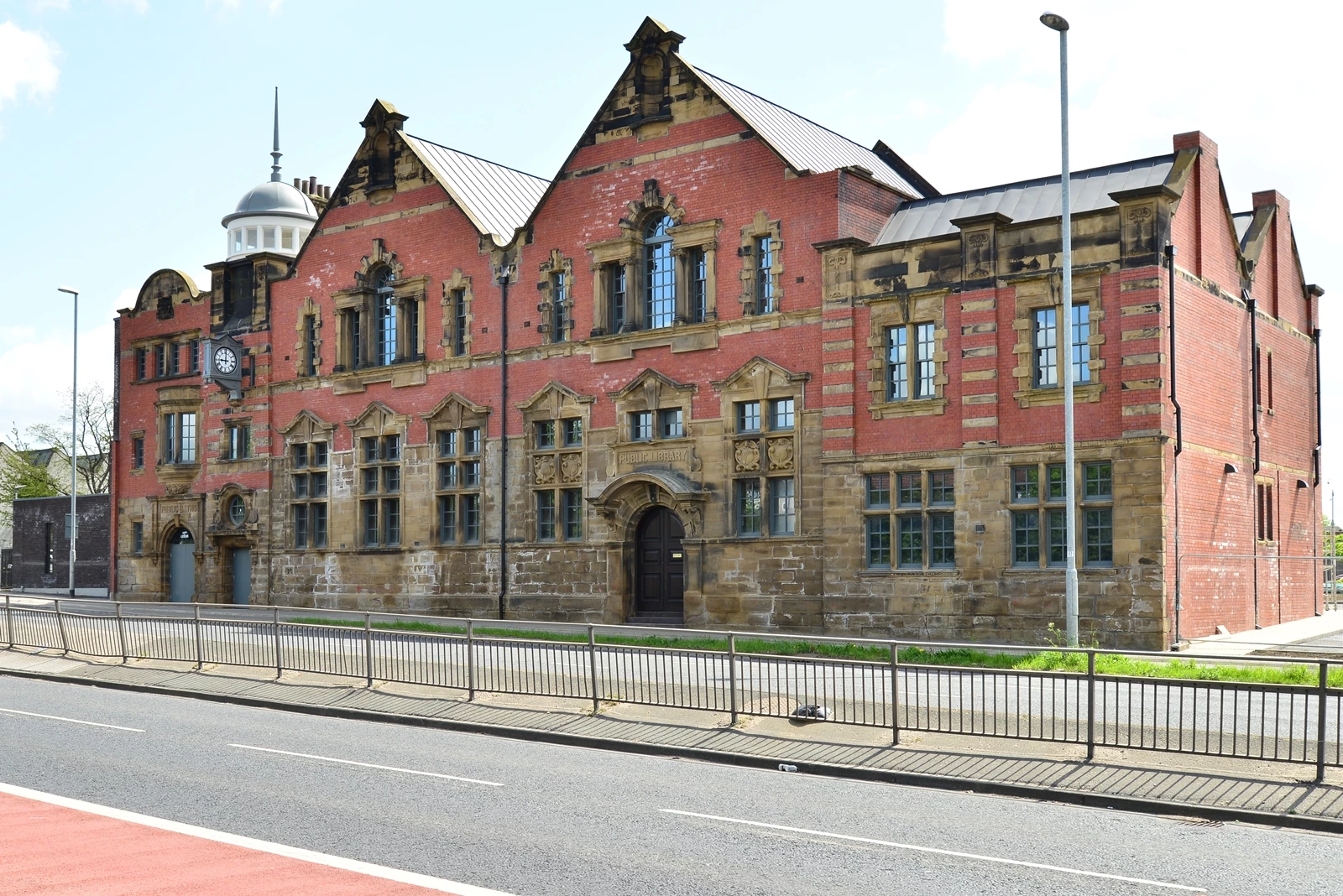 The former York Road Library building