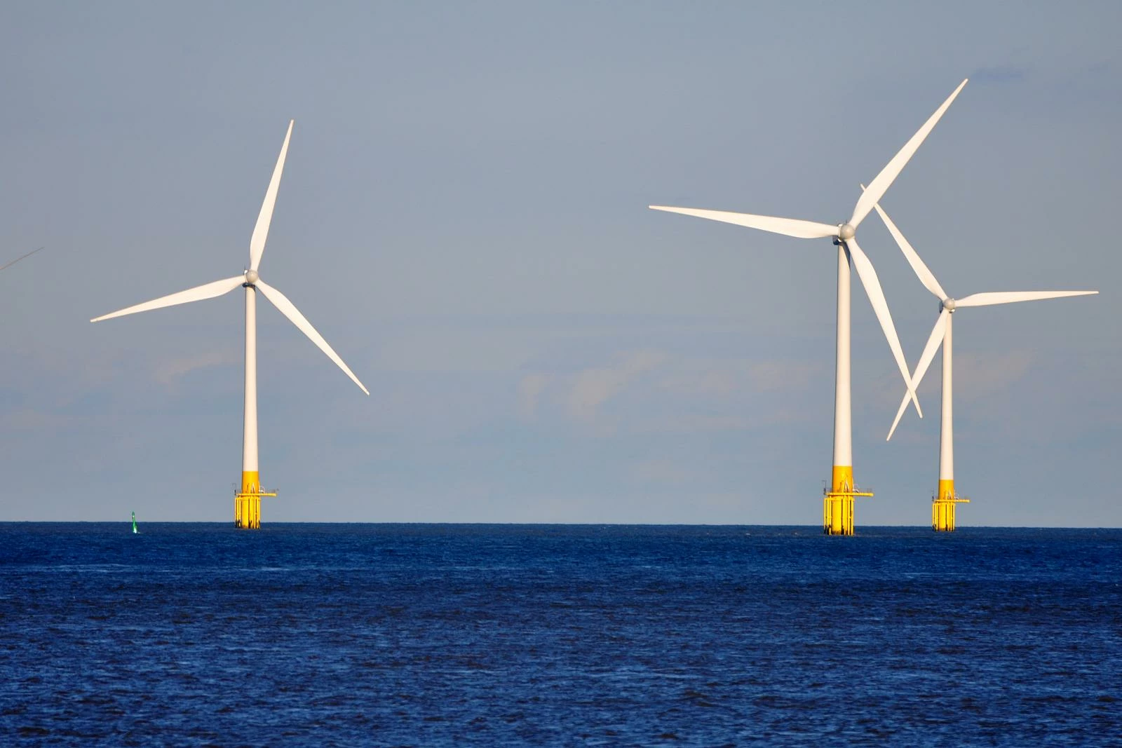 Wind turbines Scroby Sands (19)