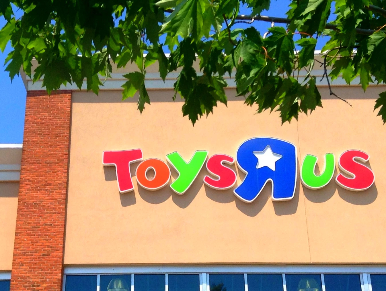 Toys R Us,