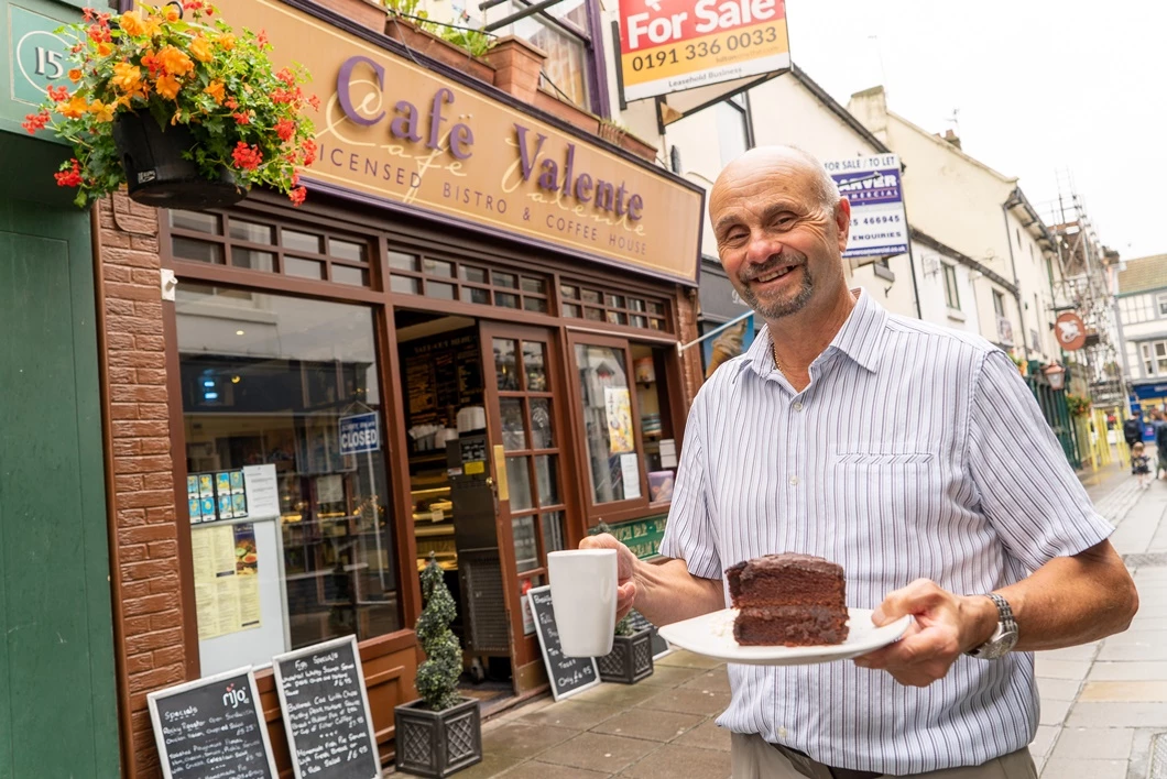 Stephen Valente, Cafe Valente owner