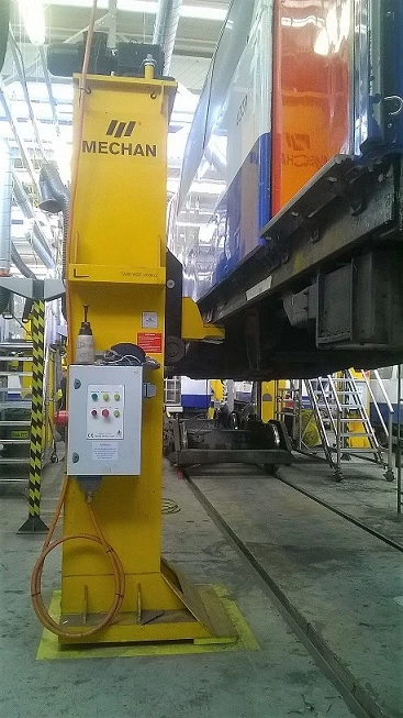 One of Mechan's ten-tonne jacks in action at London Underground's Acton depot. 