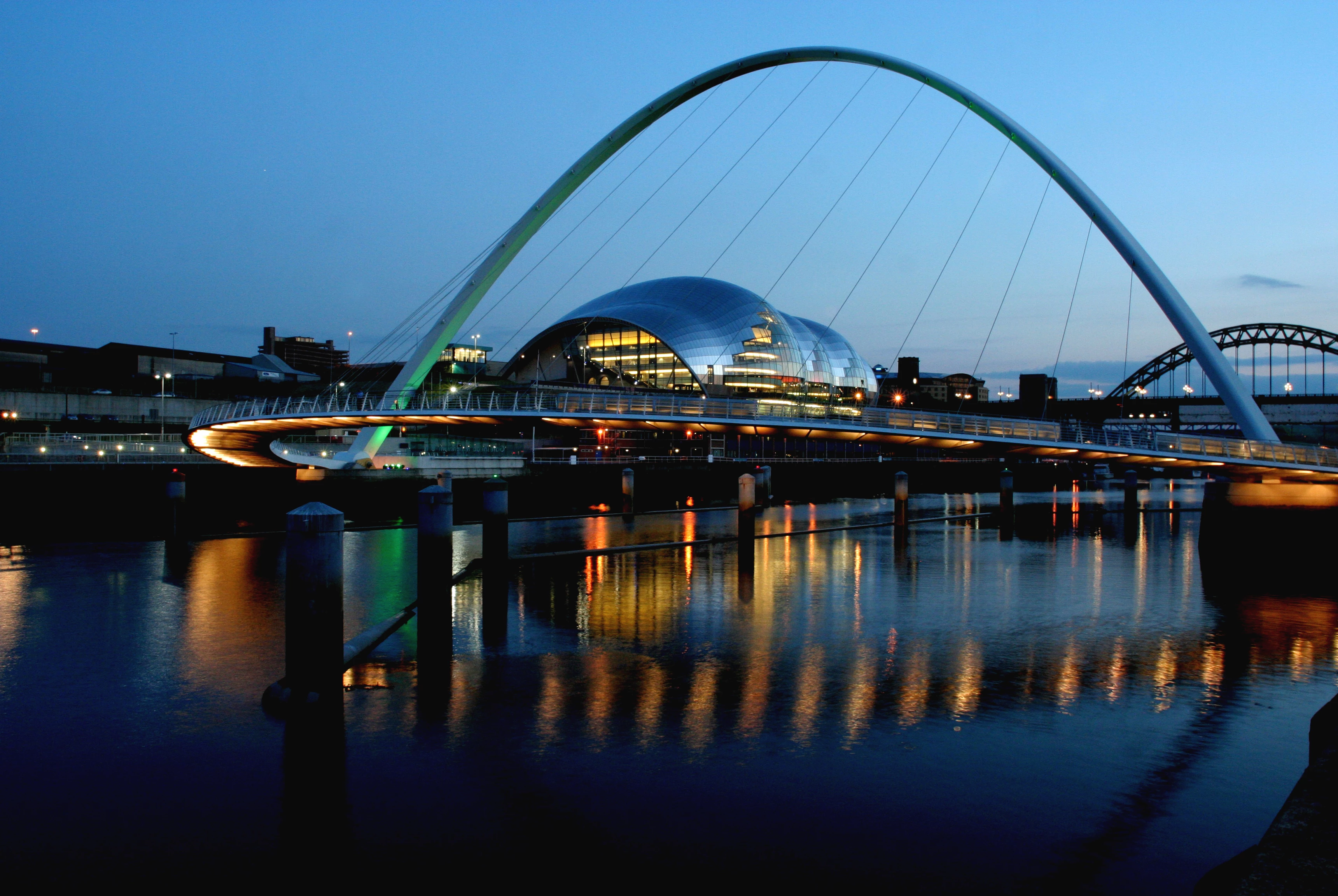 Millennium bridge at night