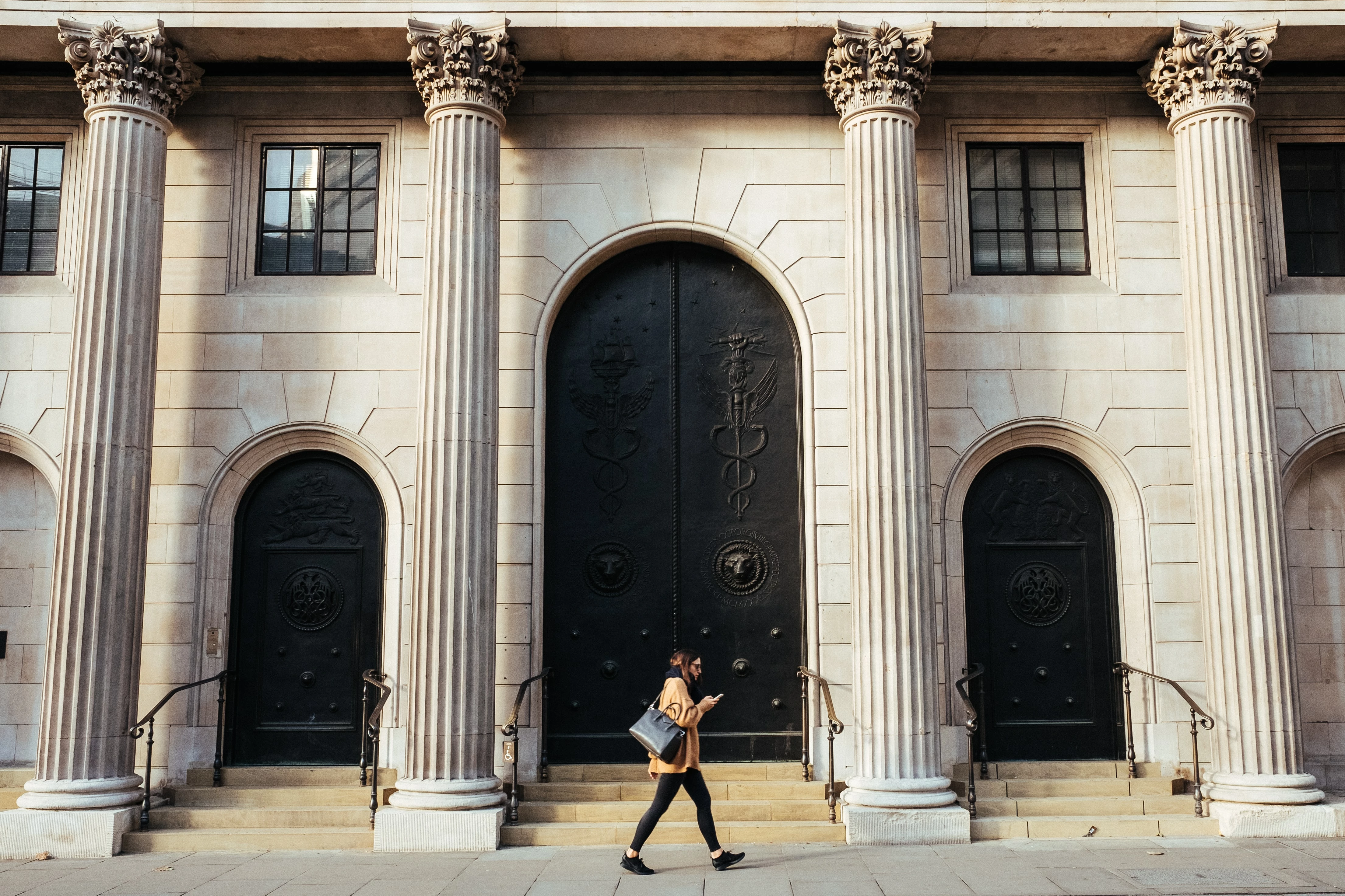 Young woman walking in the city 