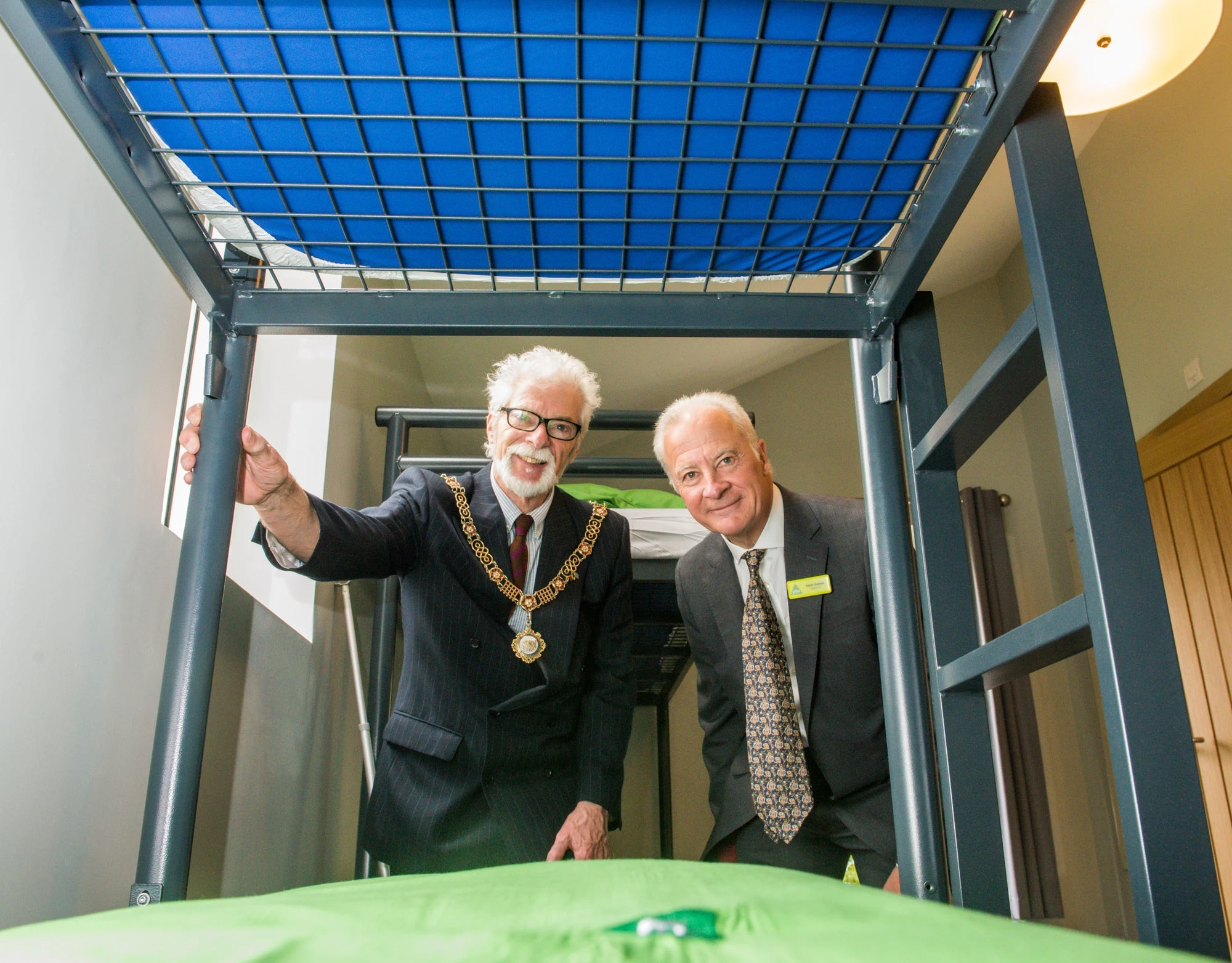 Mayor of Bath, Councillor Patrick Anketell-Jones with YHA (England and Wales) Chairman Peter Gaines