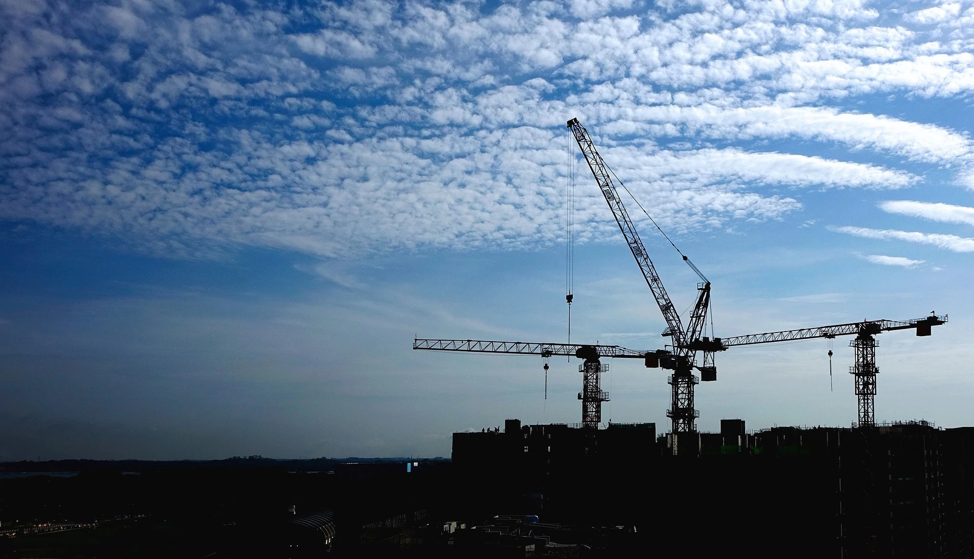 Construction cranes