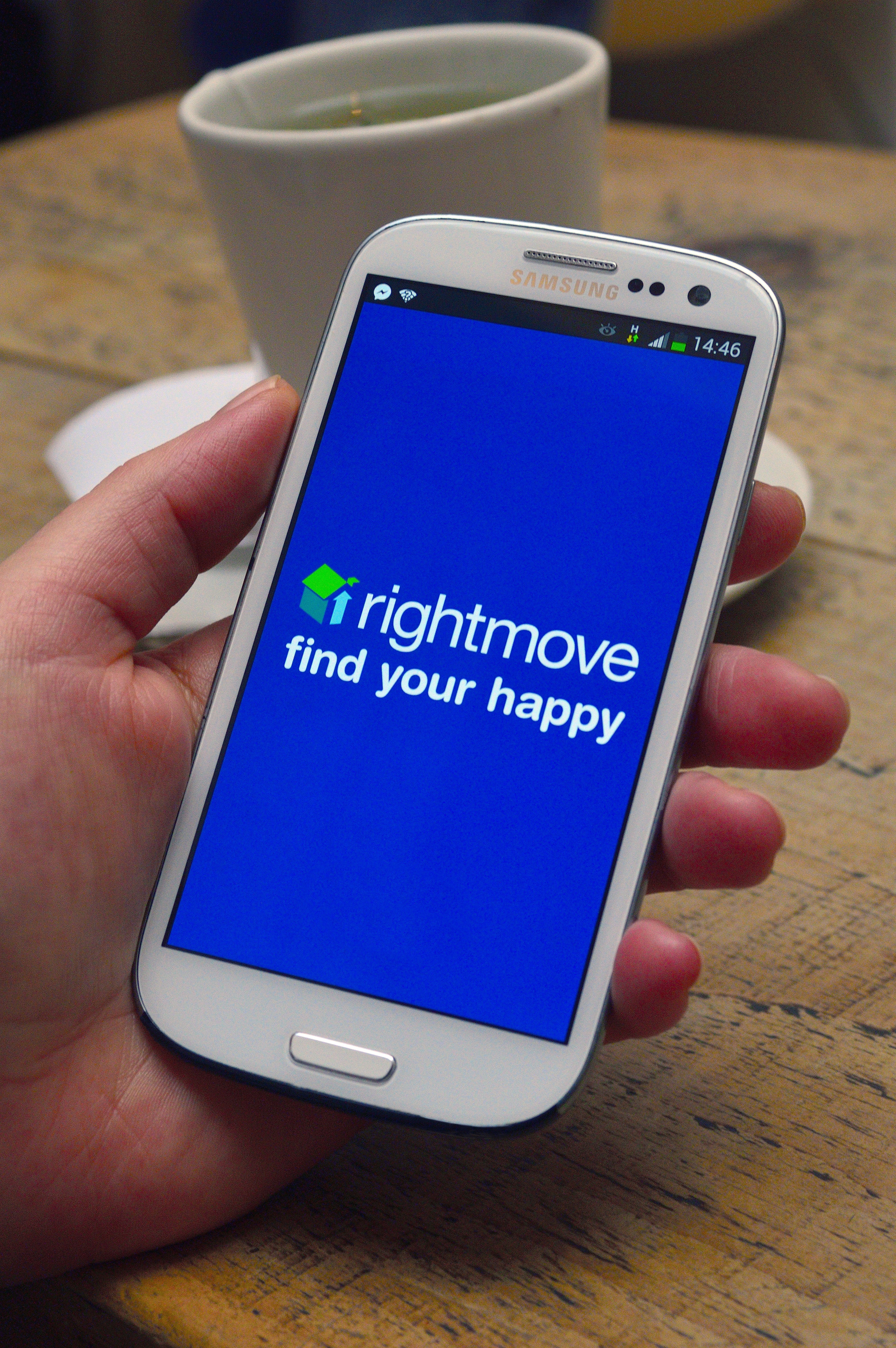 Rightmove App on a white Samsung Galaxy