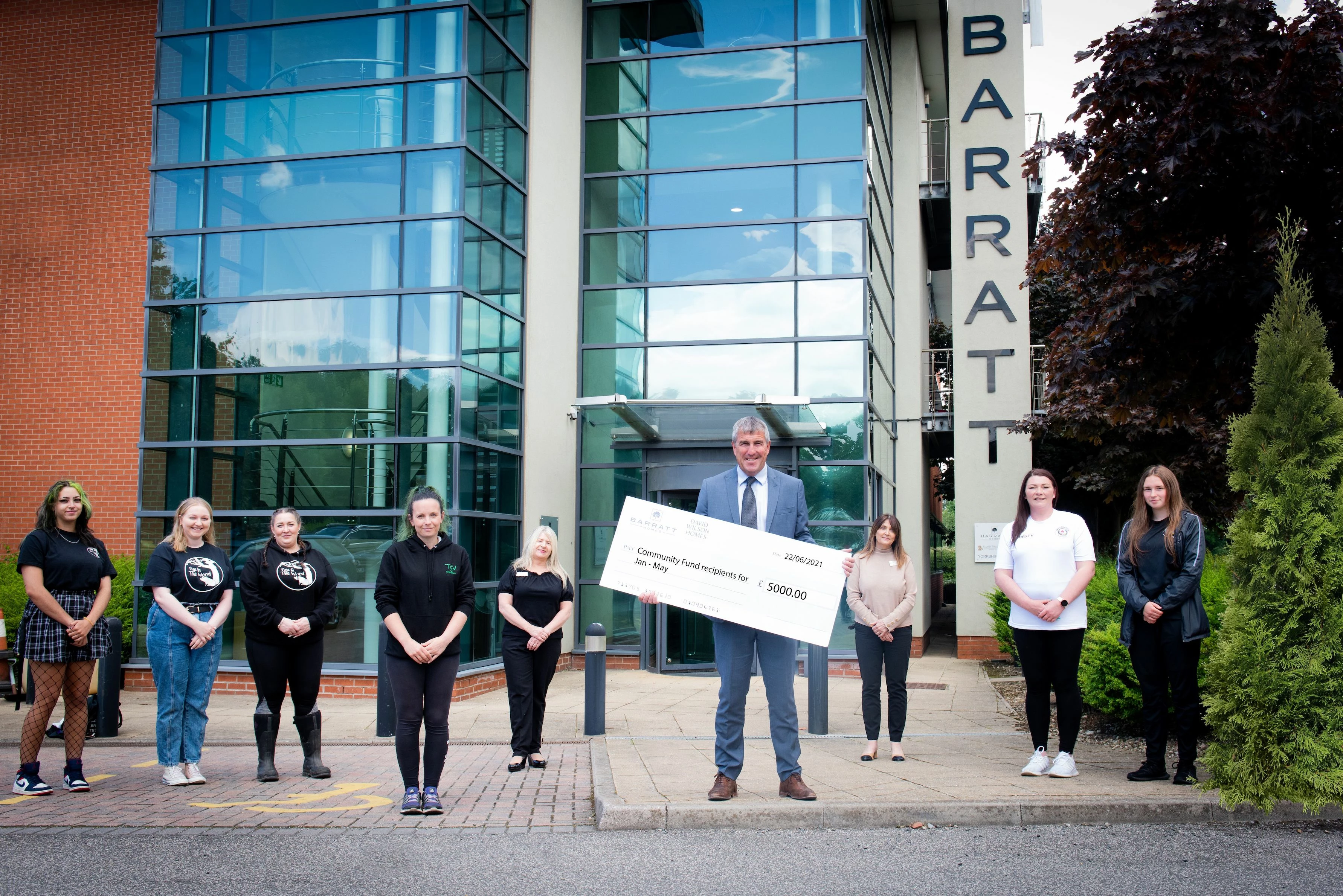 Ian Ruthven with Community Fund recipients 