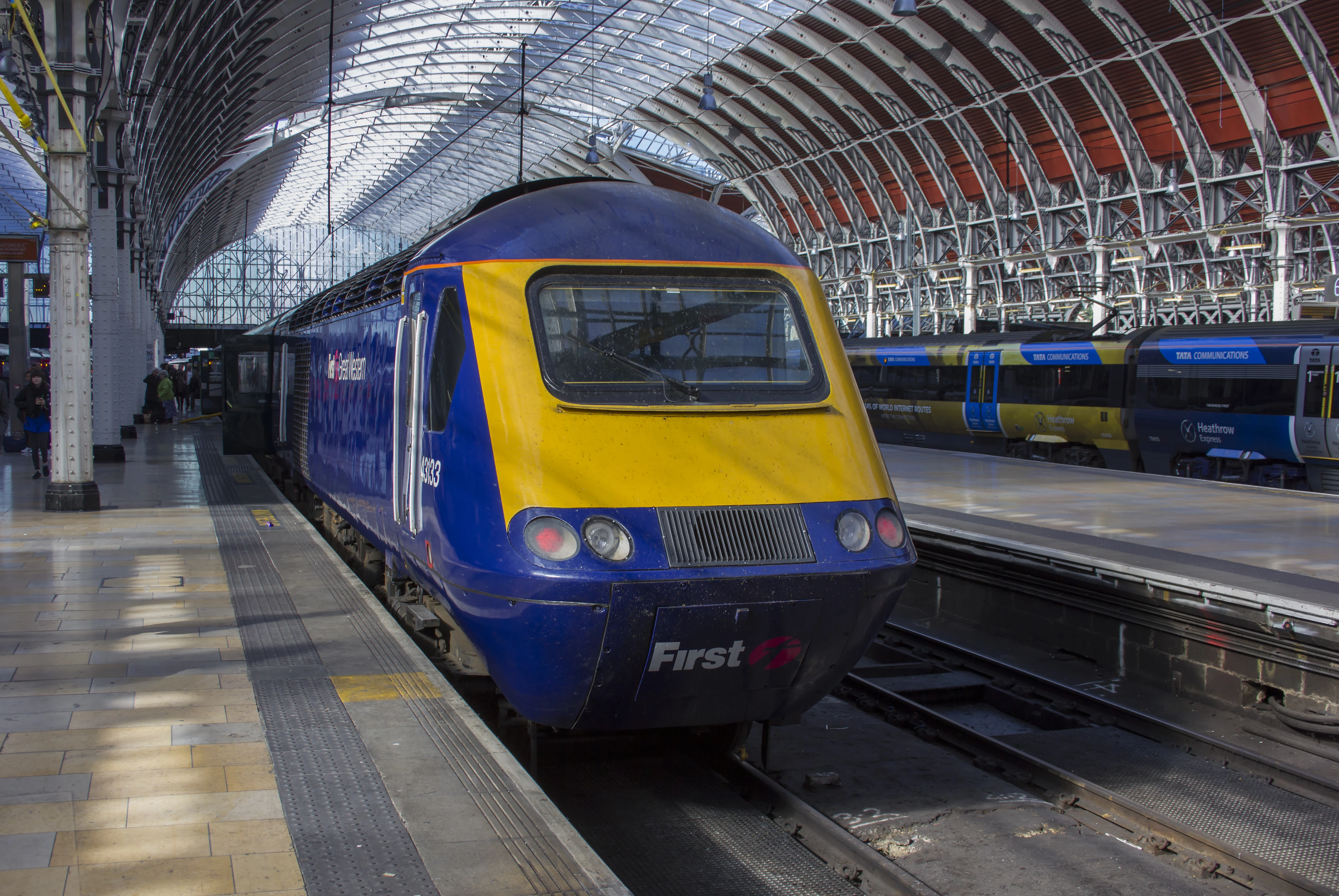 1976-2016: 40 years of the High Speed Train (HST)