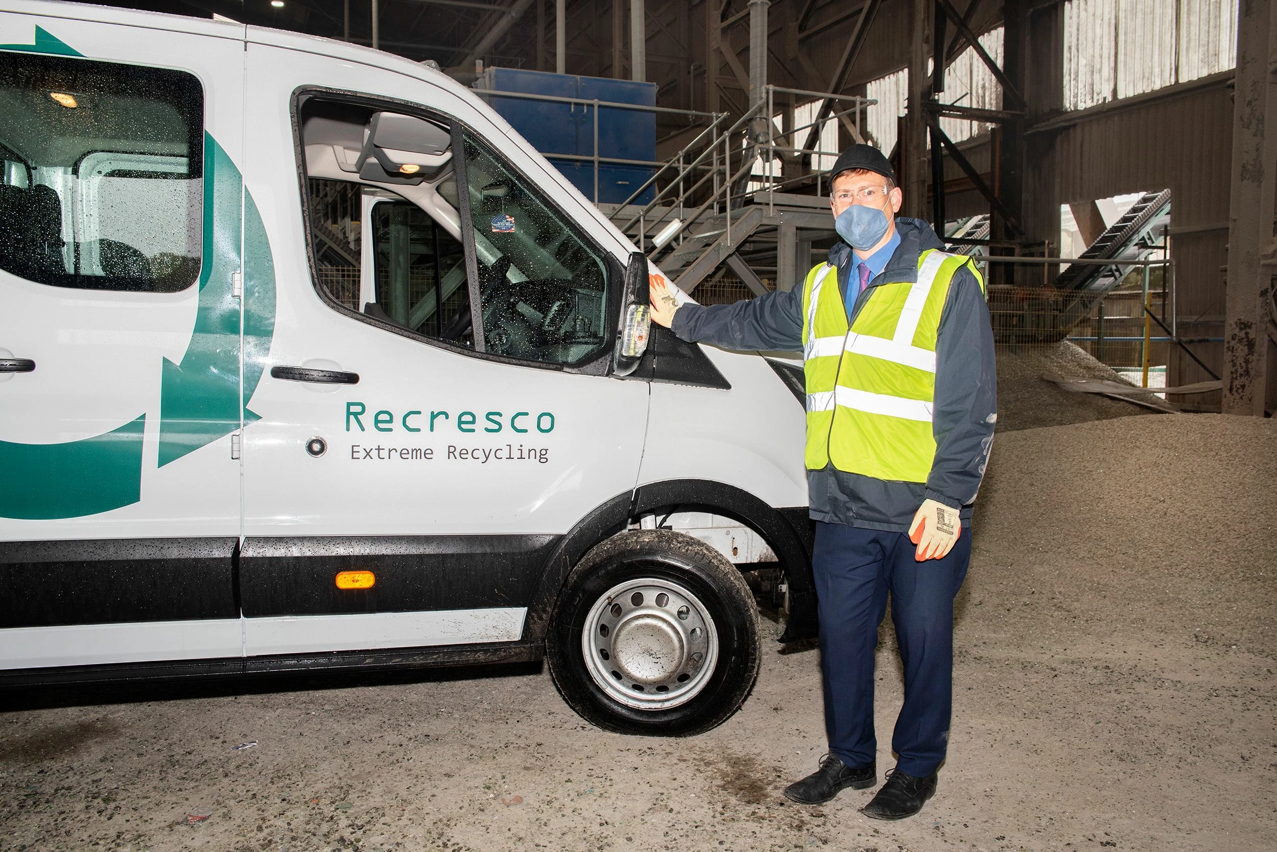 MP Justin Madders visits Recresco site at Ellesmere Port