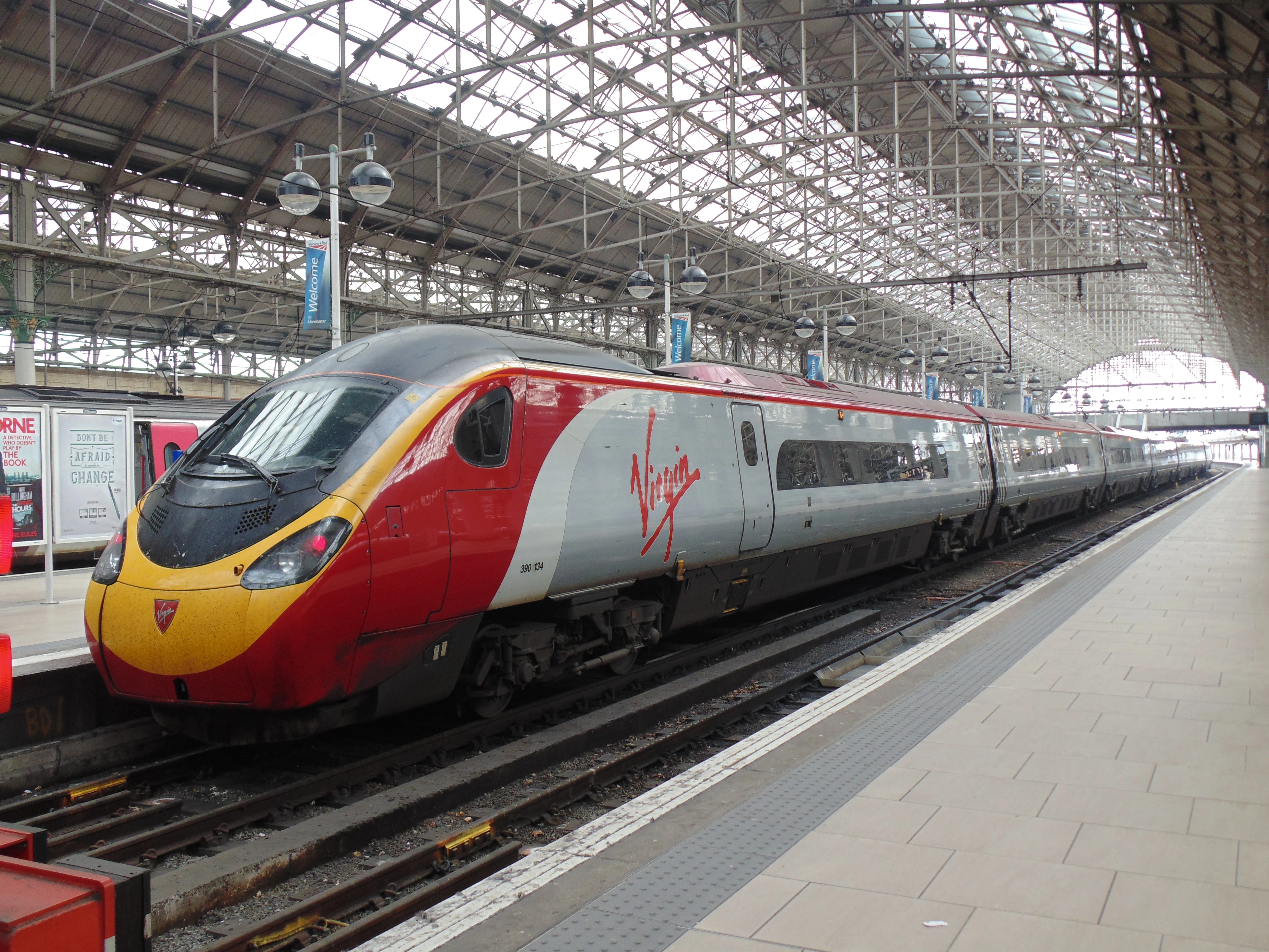 390134 - Manchester Piccadilly