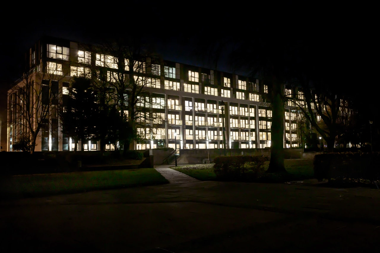 The Glass House in Queen's Gardens, Hull