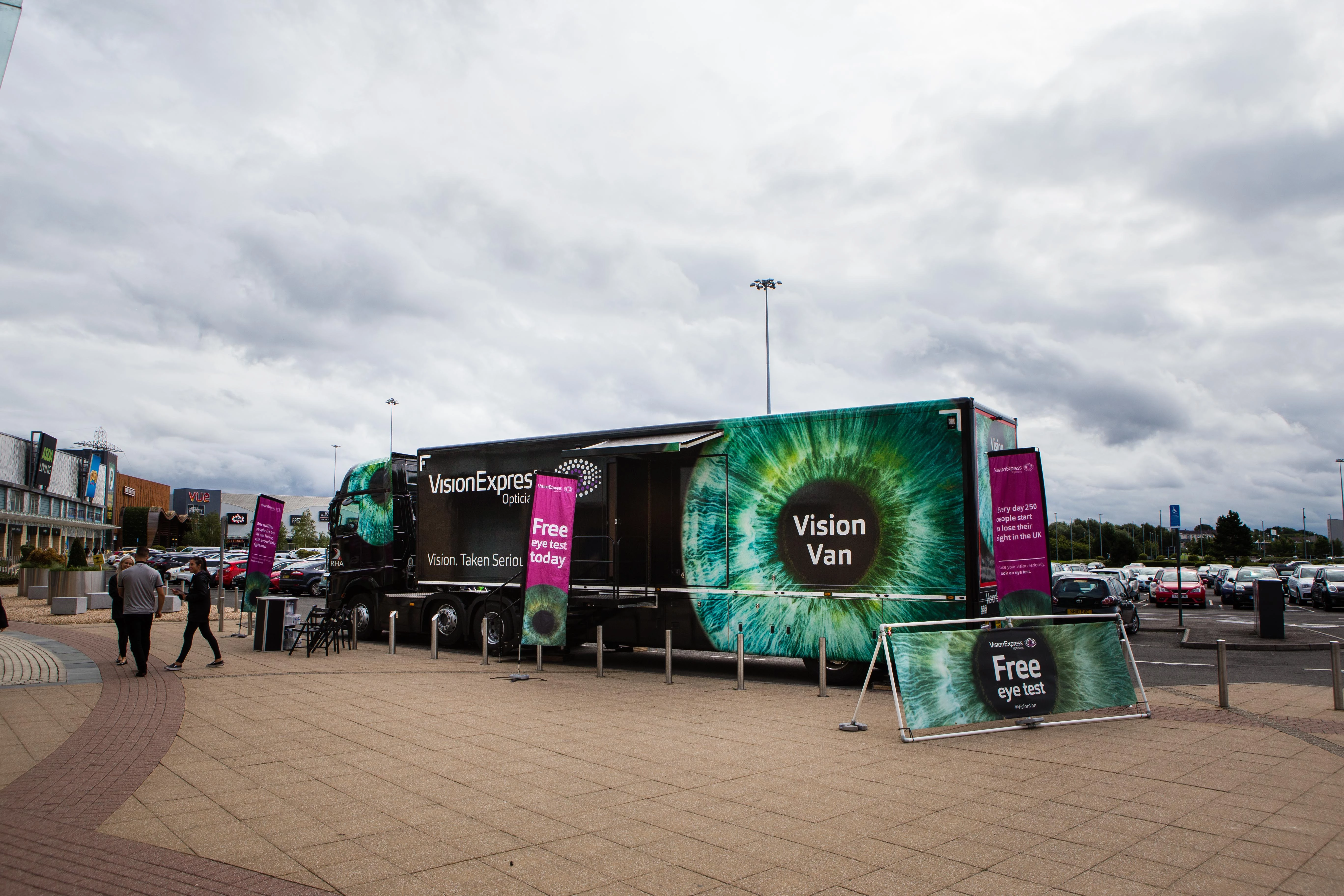 Vision Van stationed at Glasgow Fort retail park 