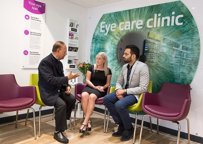 Focus on glaucoma as Vision Express opens store in Bracknell 