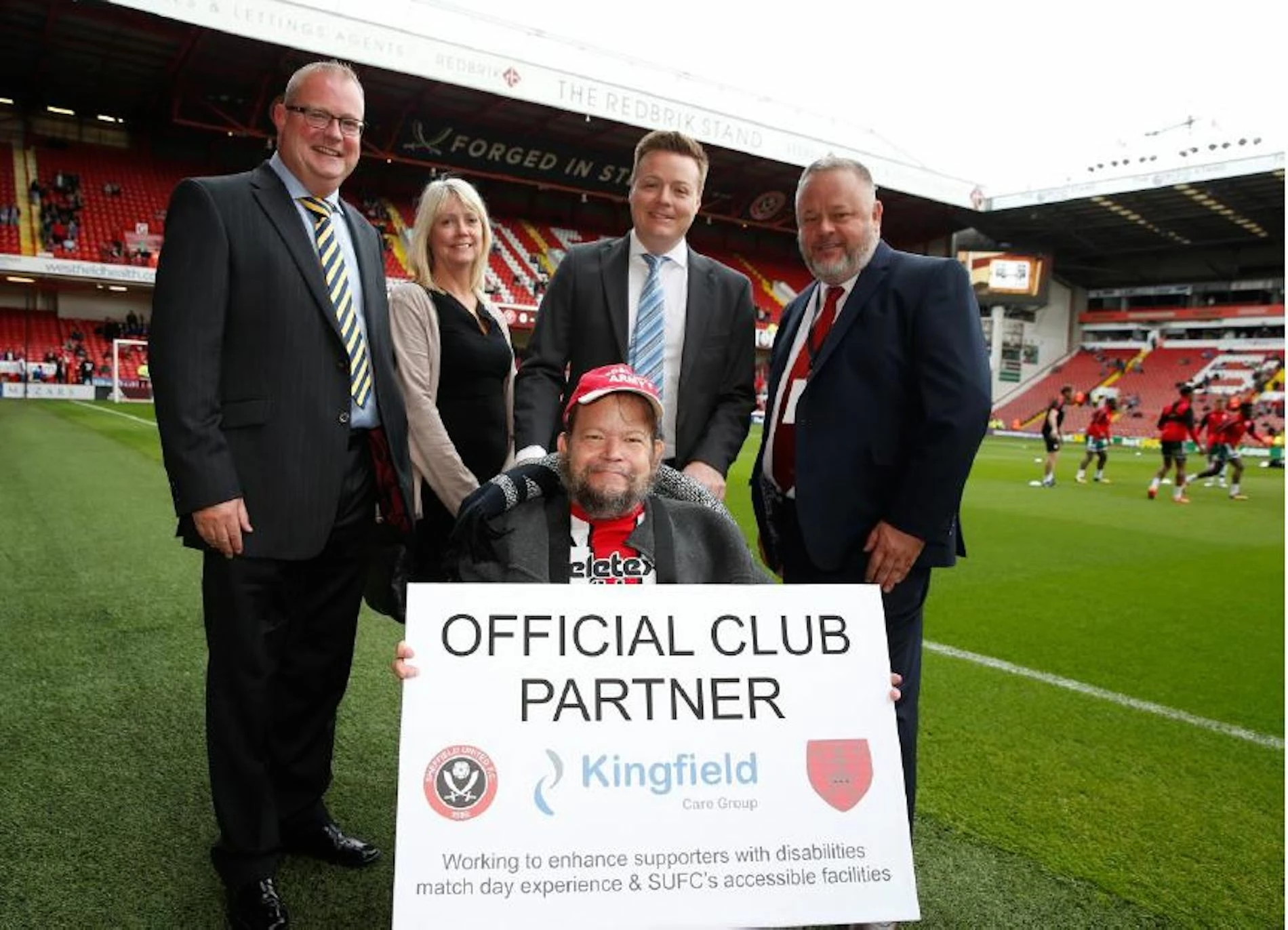 Andy Morrice (Handelsbanken), Diane Lyons (Kingfield), Brett Simpson-Lyons (Kingfield), John Garrett (Support Liaison Officer), David Briggs (Resident).