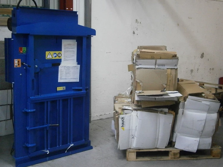 RWM75 waste baler