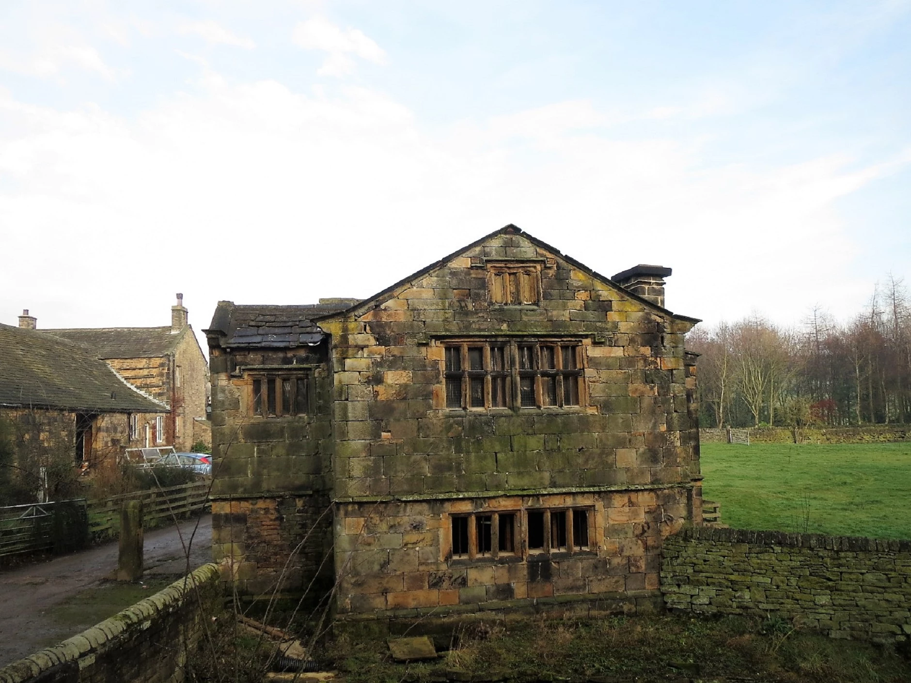 The derelict Kirklees Priory gatehouse before Martin-Brooks’ restoration work began. The window at the top of the gable is the one from which Robin Hood is believed to have shot an arrow to mark his grave. 