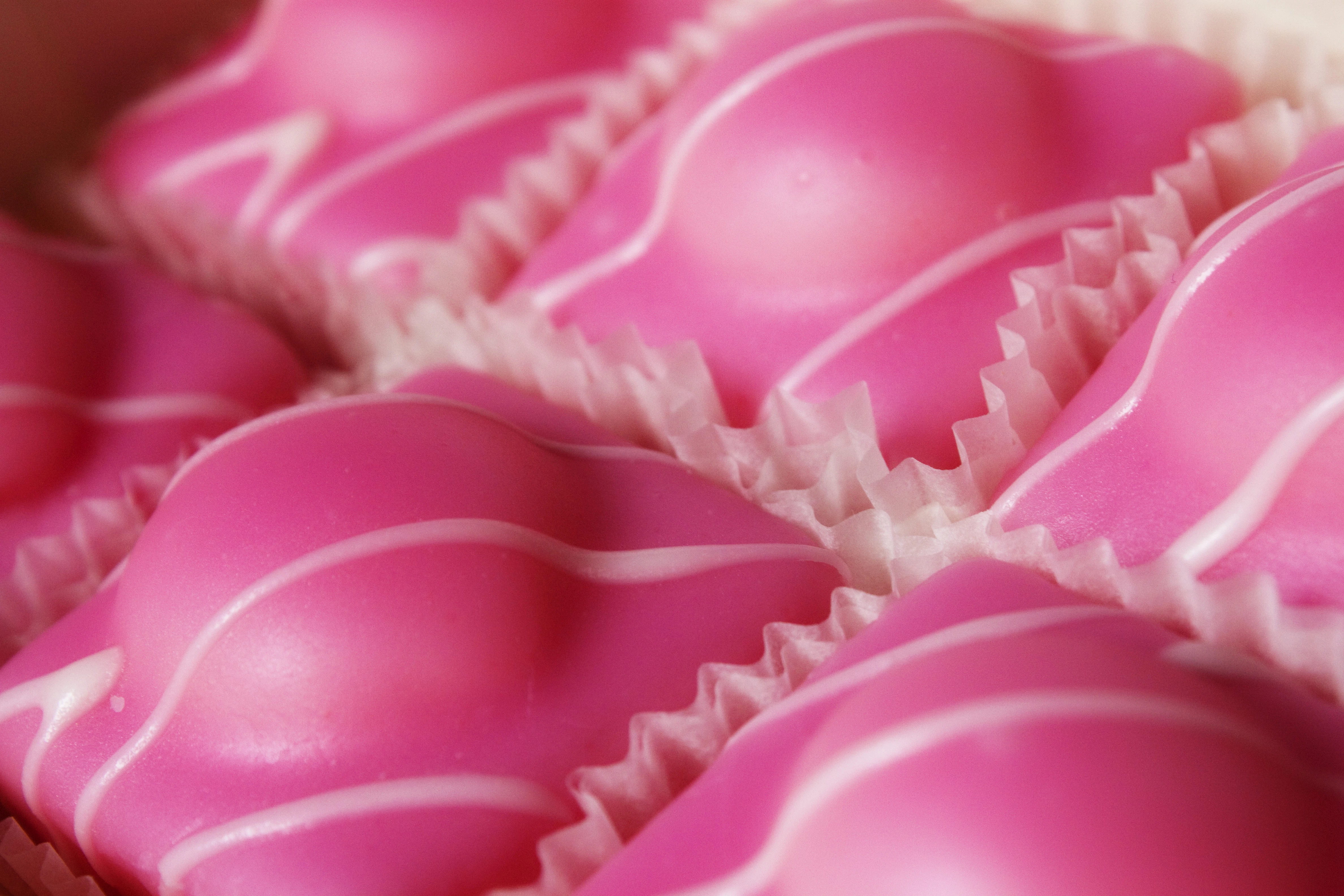 Strawberry Fondant Fancies *Explored*