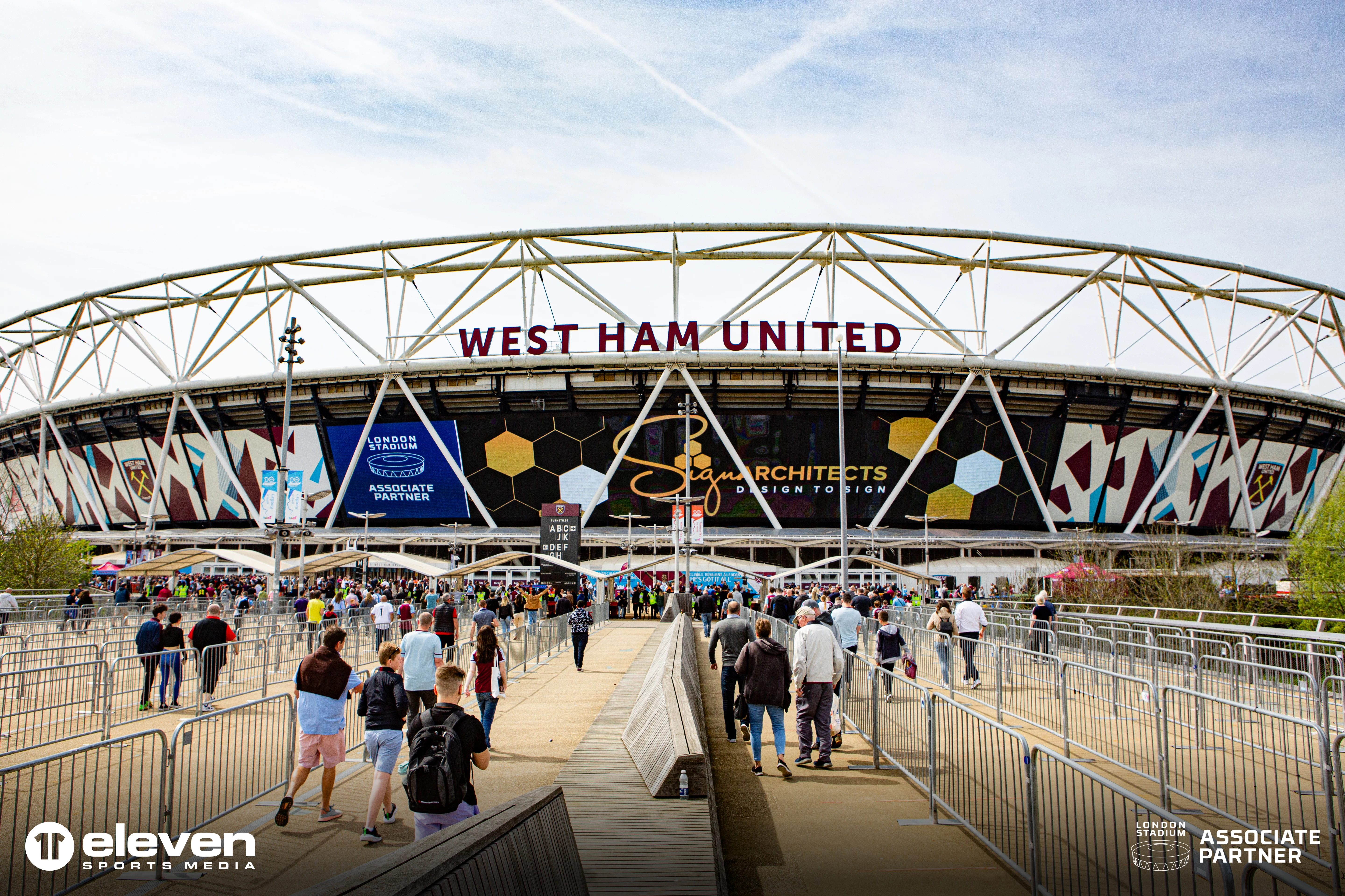 Sign Architects brand lighting up the London Stadium