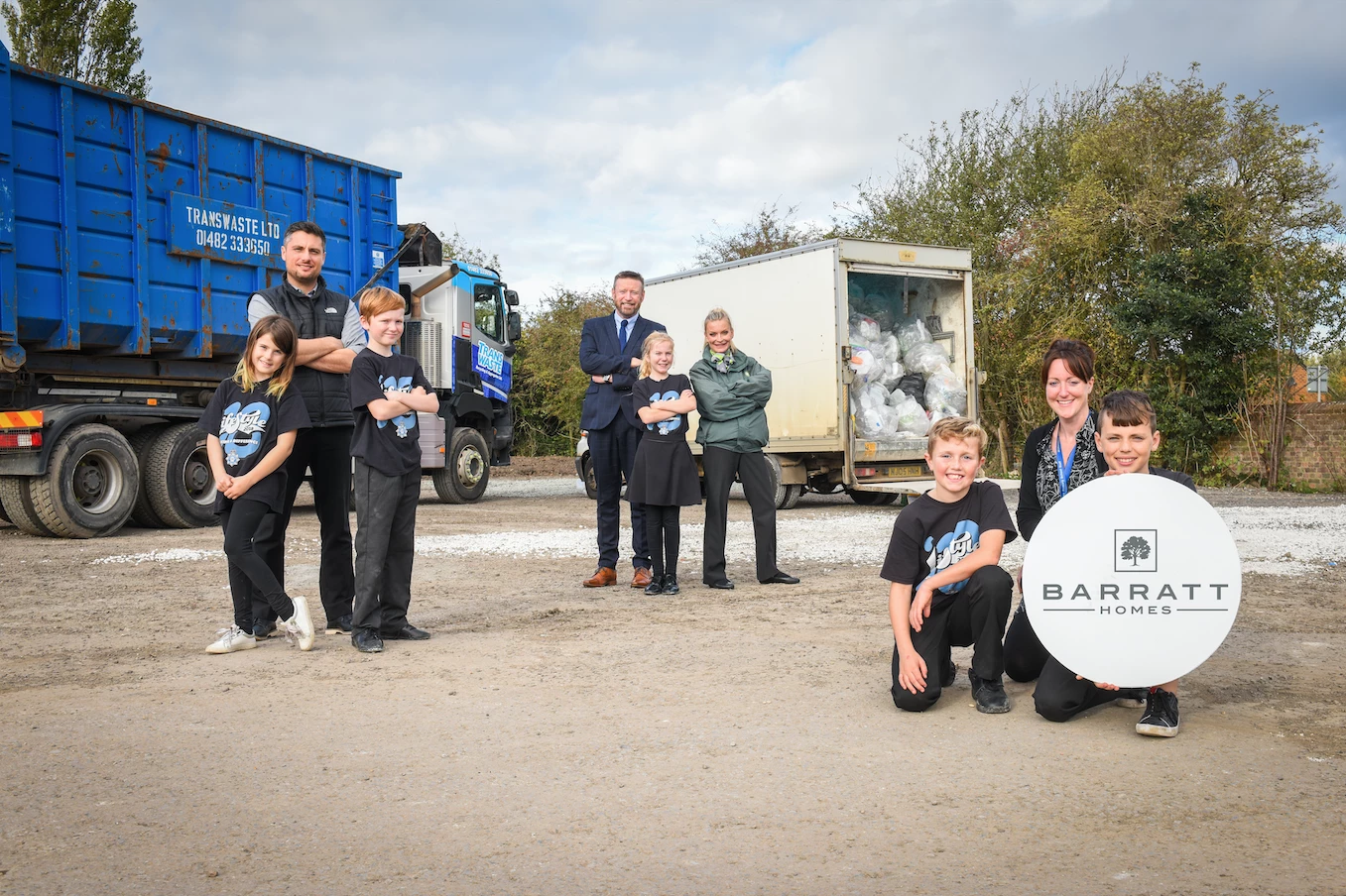 Seaside Savers Kaesey, McKenzie, Amelia, Ben and Joe alongside Tony Filson, Corporate Account Manager at Reconomy, Martin Lindgren, Staff Governor and Trustee at Withernsea Primary School and proud parent, Jo Brocklebank