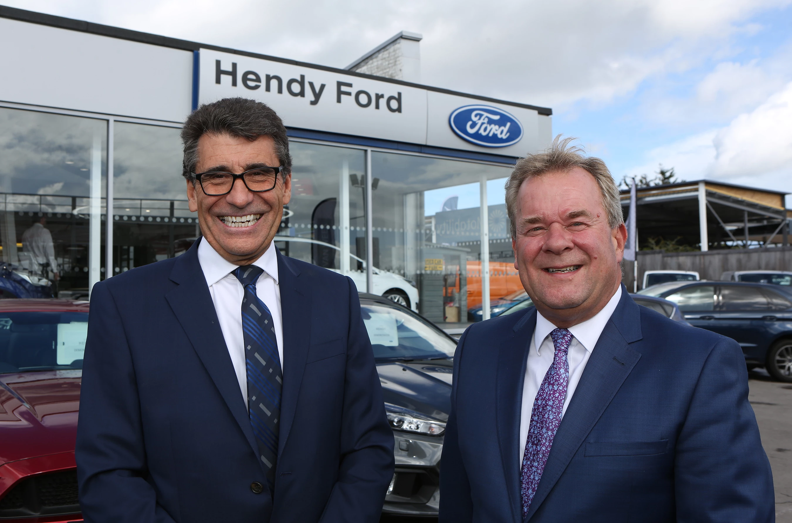 Hendy FordStore