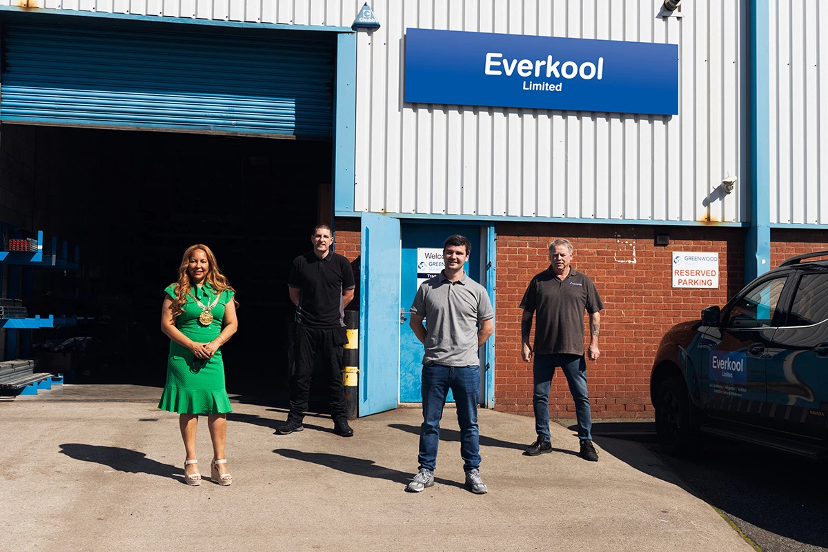 Image of Everkool CEO Craig Greenwood with the Everkool team and former Lord Mayor, Cllr Anna Rothery at a visit to the Everkool manufacturing