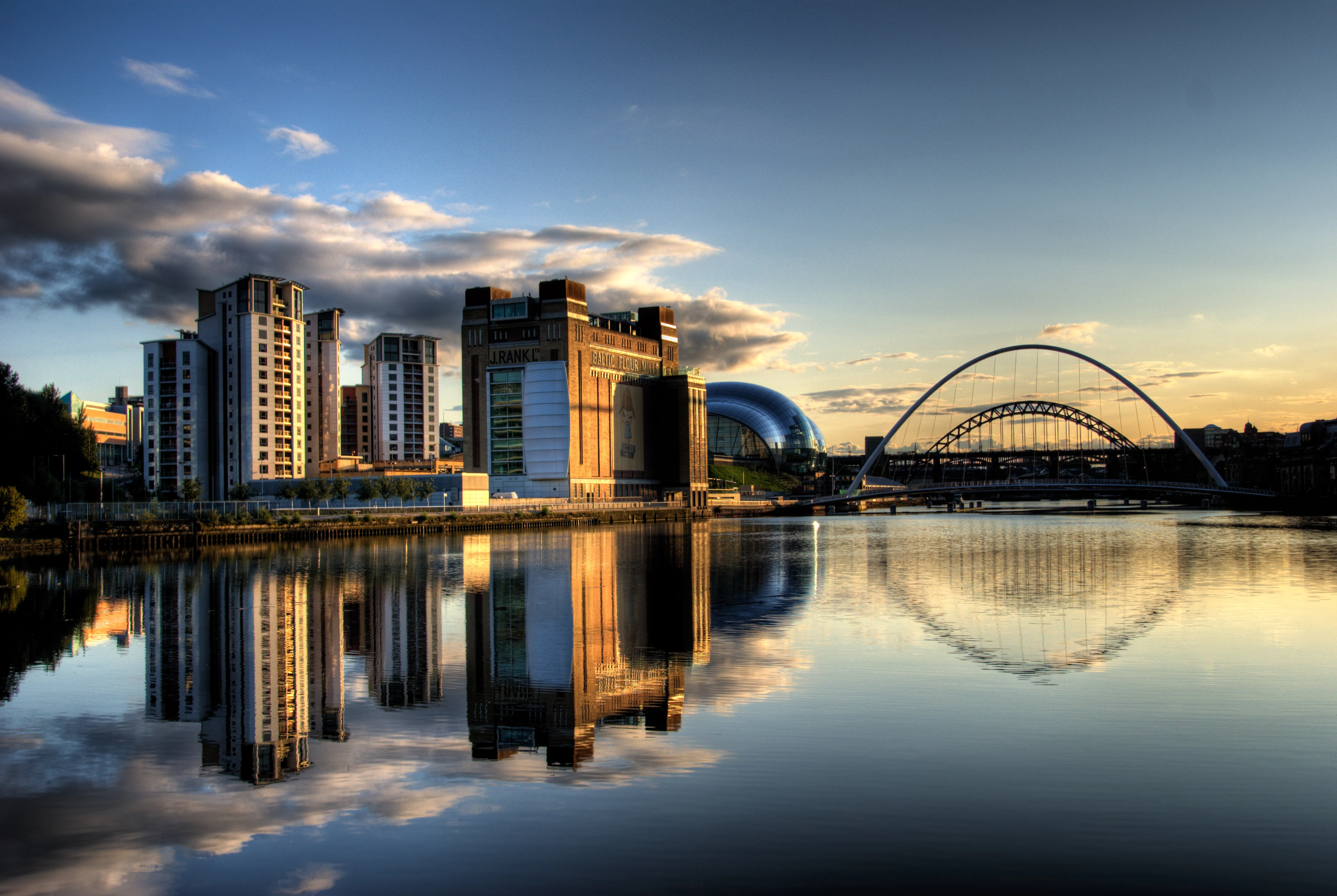 Reflective Tyne