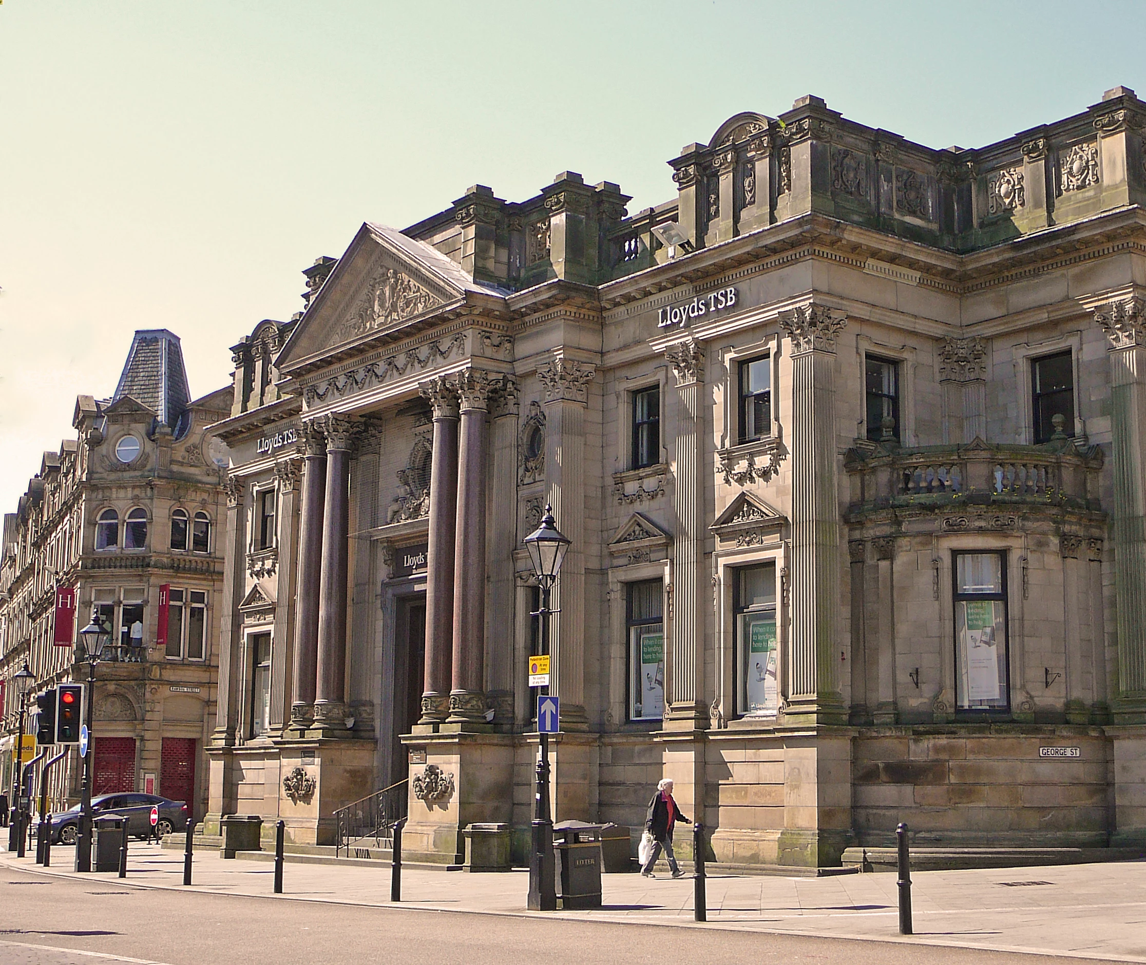 Lloyds Bank, Halifax