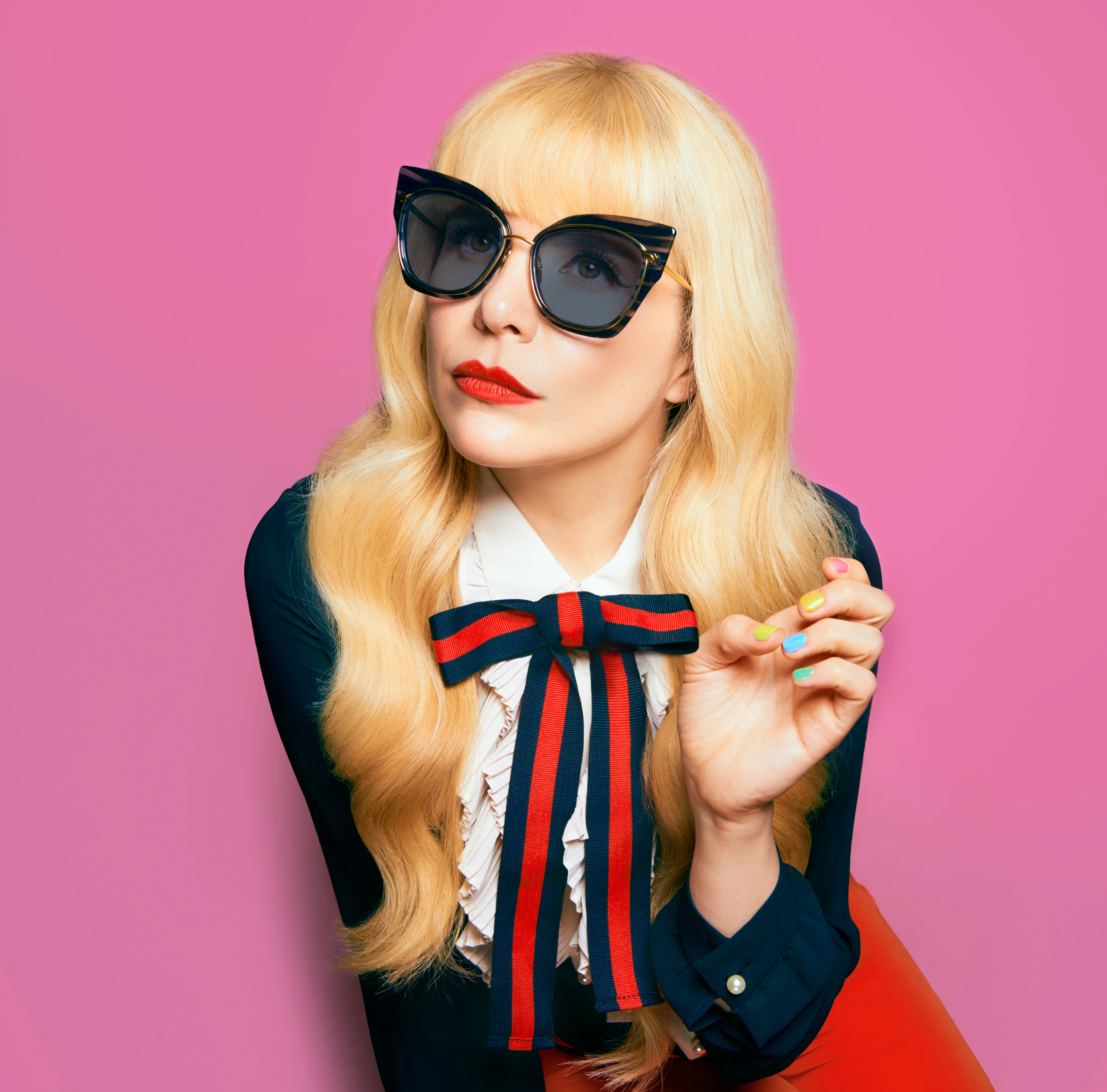 Paloma Faith wears Transitions Lenses