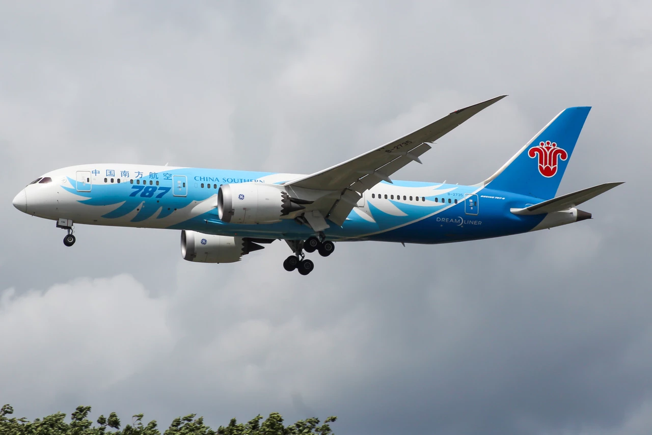 B-2735 Boeing 787 China Southern