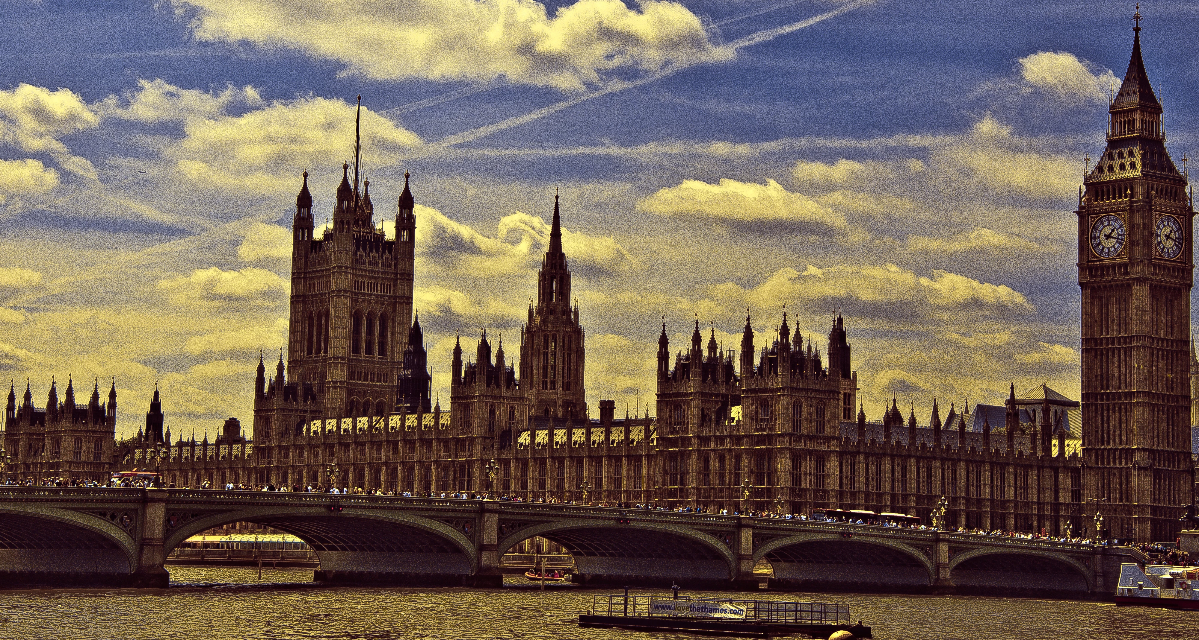 "Frozen Poetry" - Houses of Parliament, London