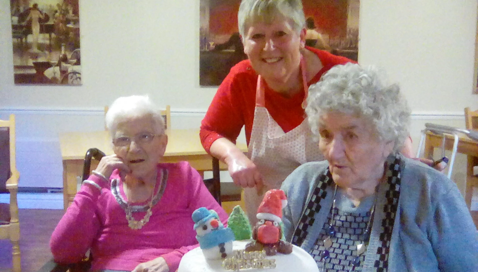 From L-R, Edith Jensen, her daughter Ann, and Ruth Dent 