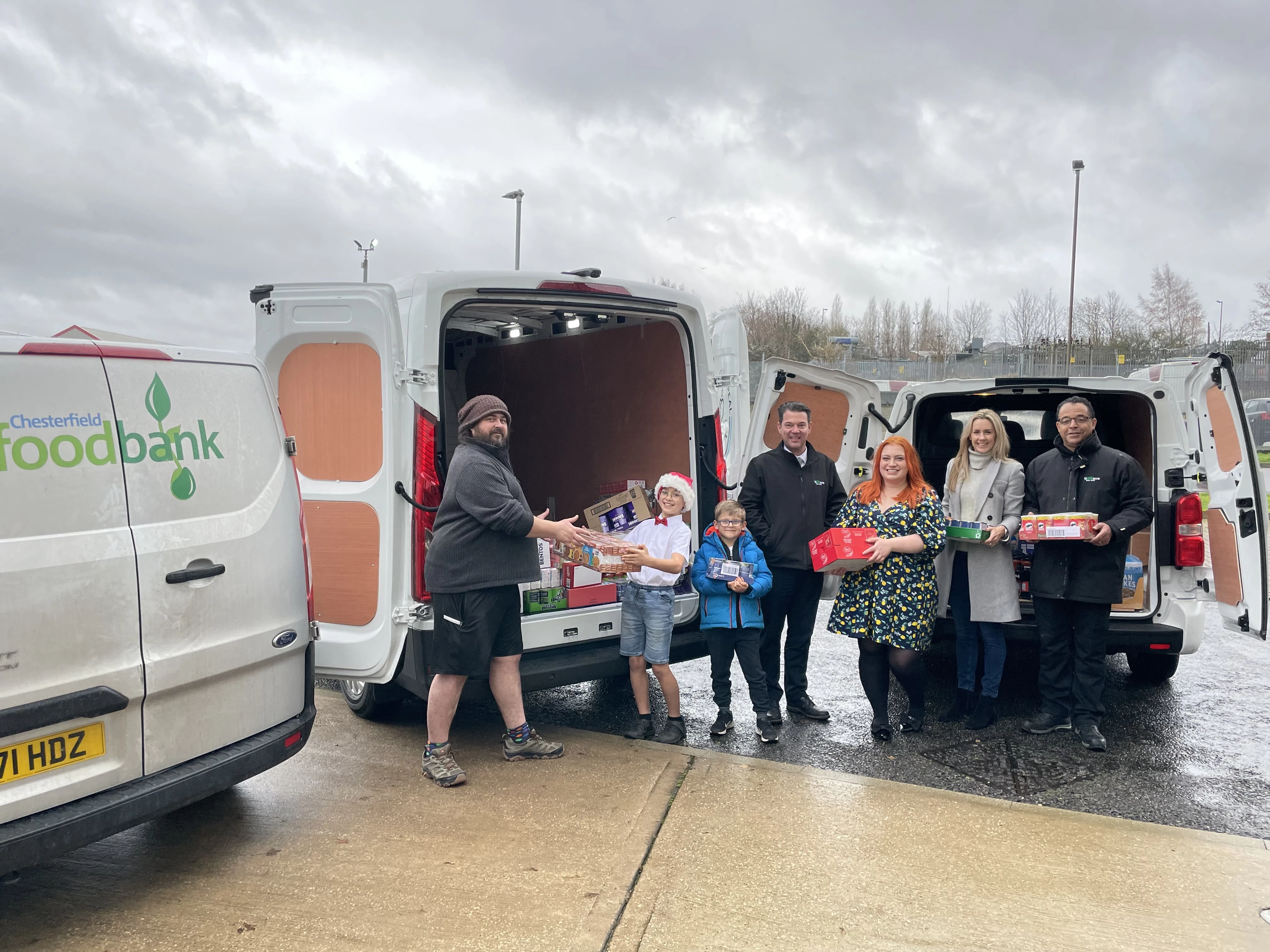 Bridge Help donation to Chesterfield Foodbank