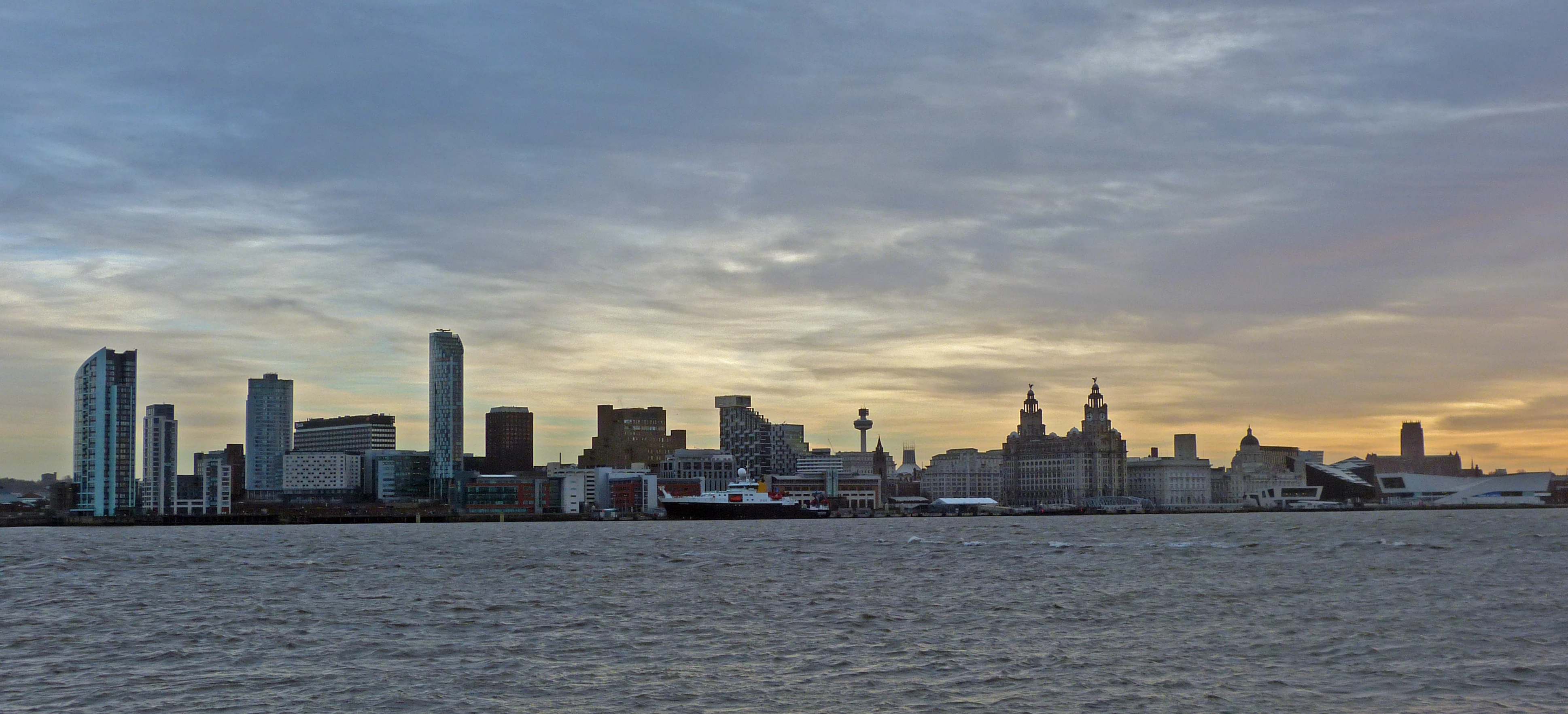 RRS Discovery And The Liverpool Skyline