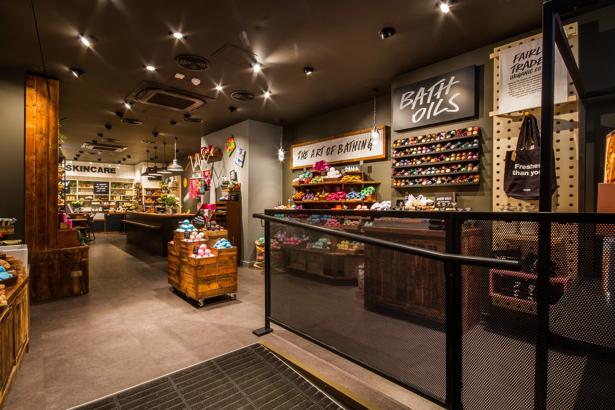 The new 'naked' Lush store in Manchester fitted out by Aptus