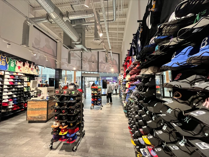 Lids store at ICON outlet